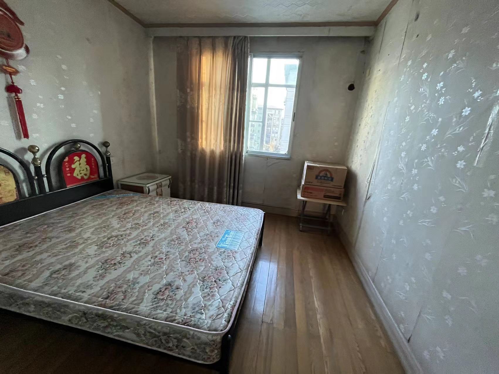 虹桥新村(朝霞路) 2室1厅1卫 60m&sup2;