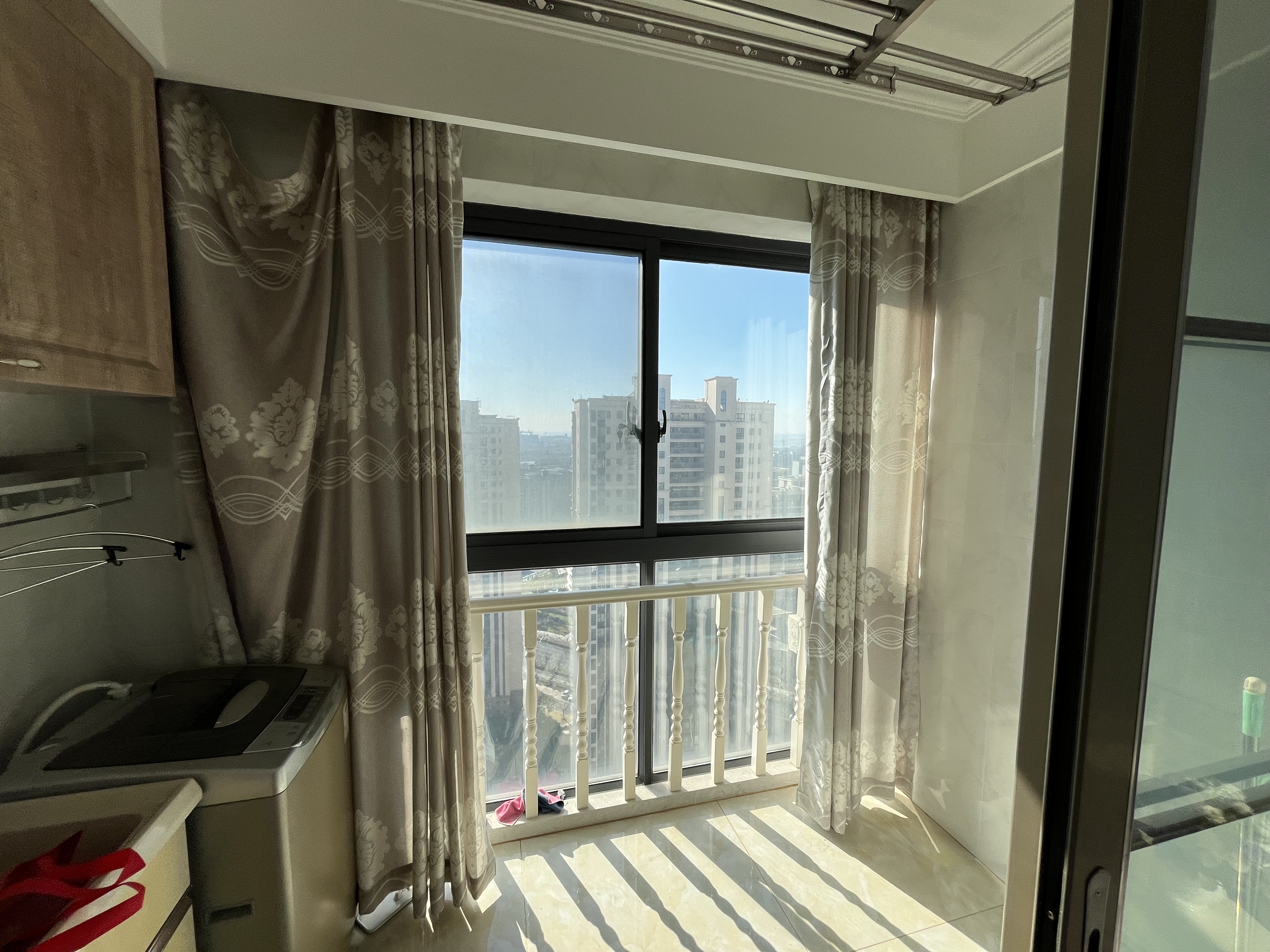 万达华府 4室2厅2卫 141m&sup2;