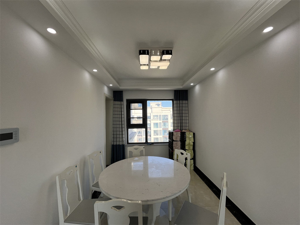 万达华府 4室2厅2卫 141m²
