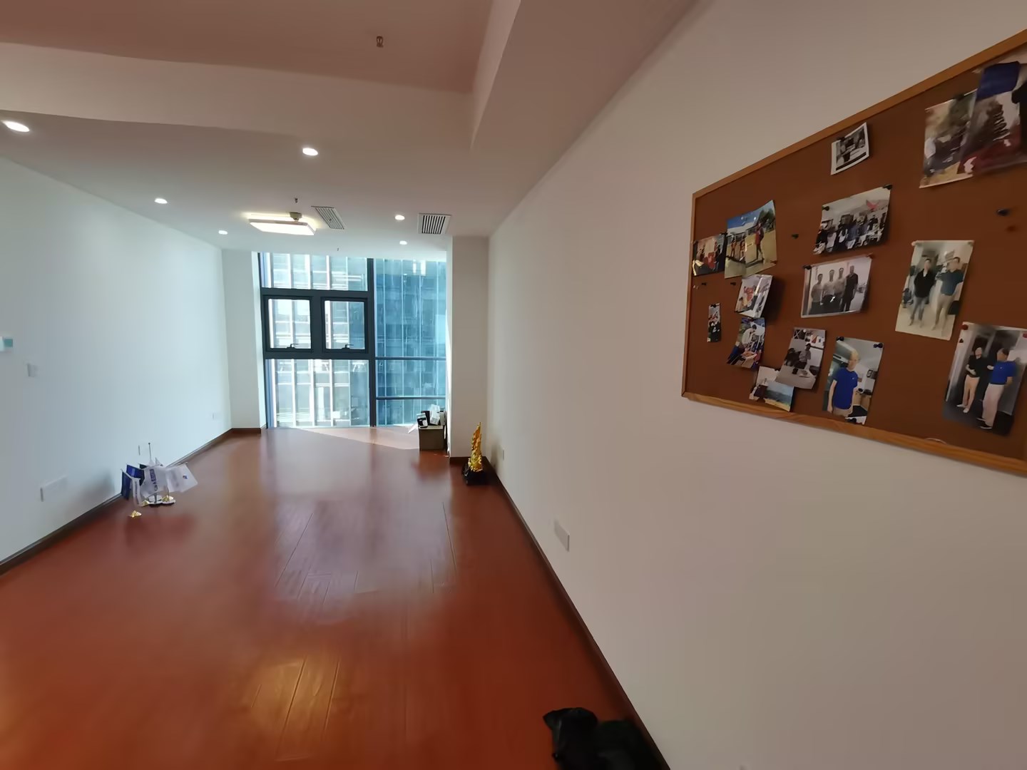 凤凰文化广场 2室1厅1卫 120.00m&sup2;