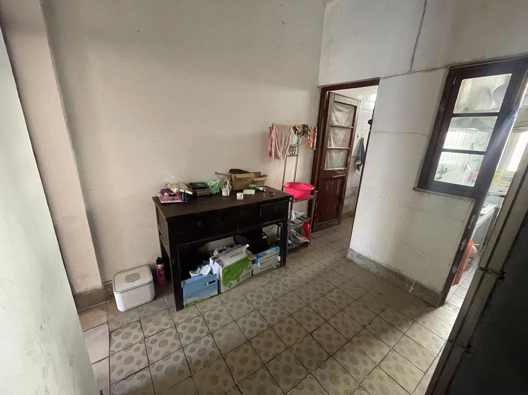 南山新村 3室2厅1卫 101m&sup2;