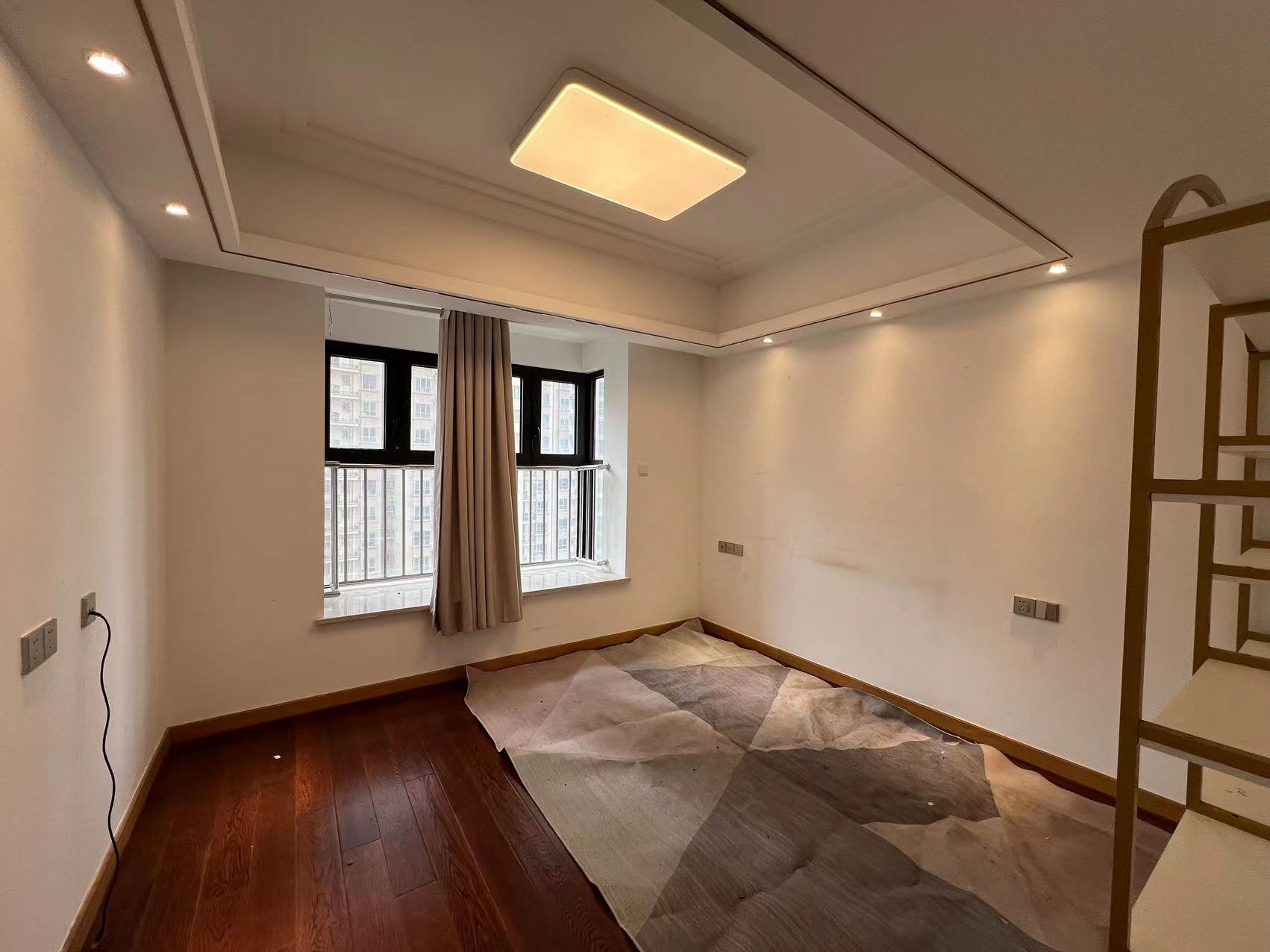 中南世纪花城三期 4室2厅2卫 139m&sup2;