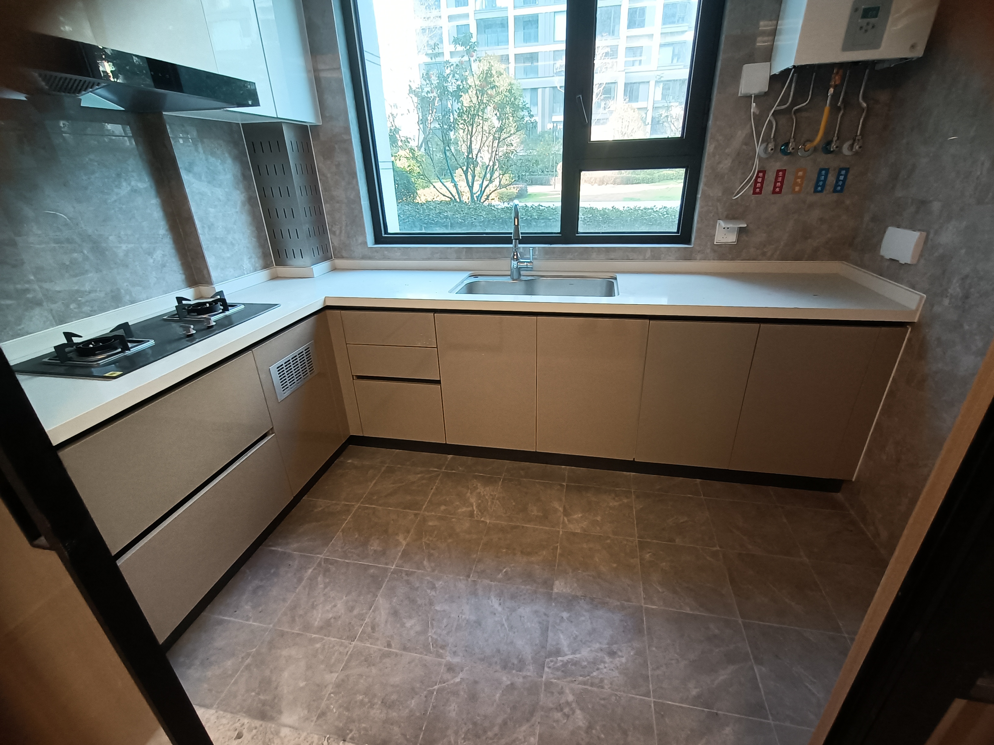 华润悦府 4室2厅2卫 140.39m²