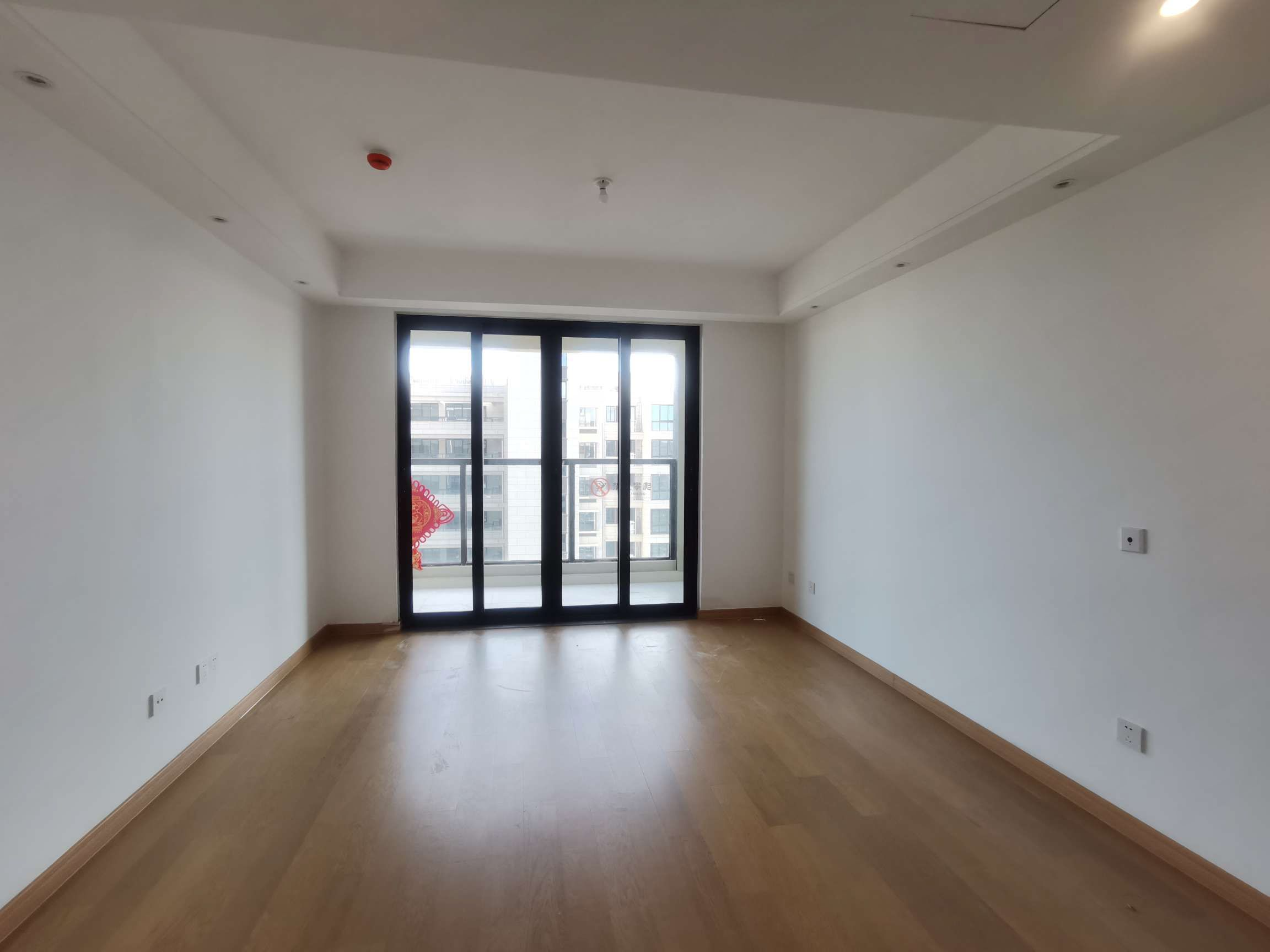 时光漫城 3室2厅1卫 93m²