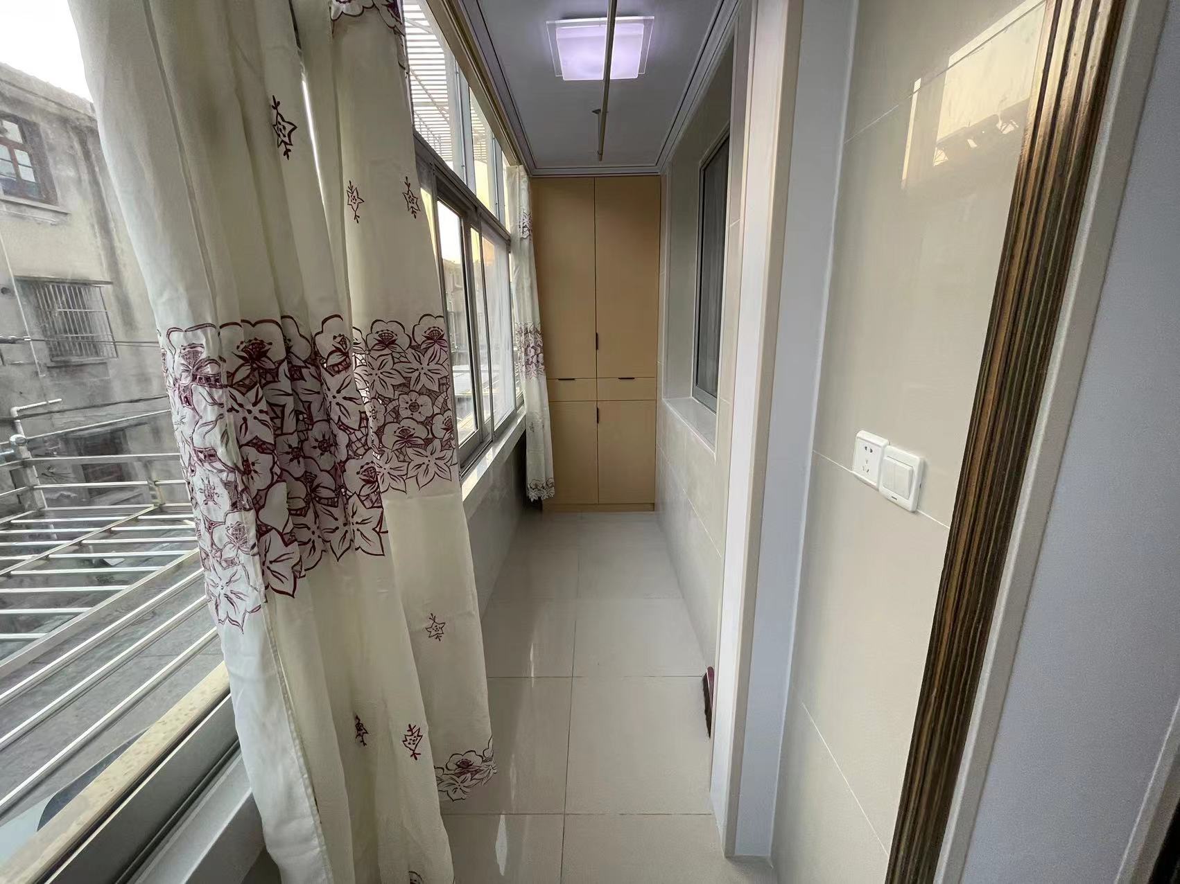 市委新村 3室1厅1卫 78m&sup2;