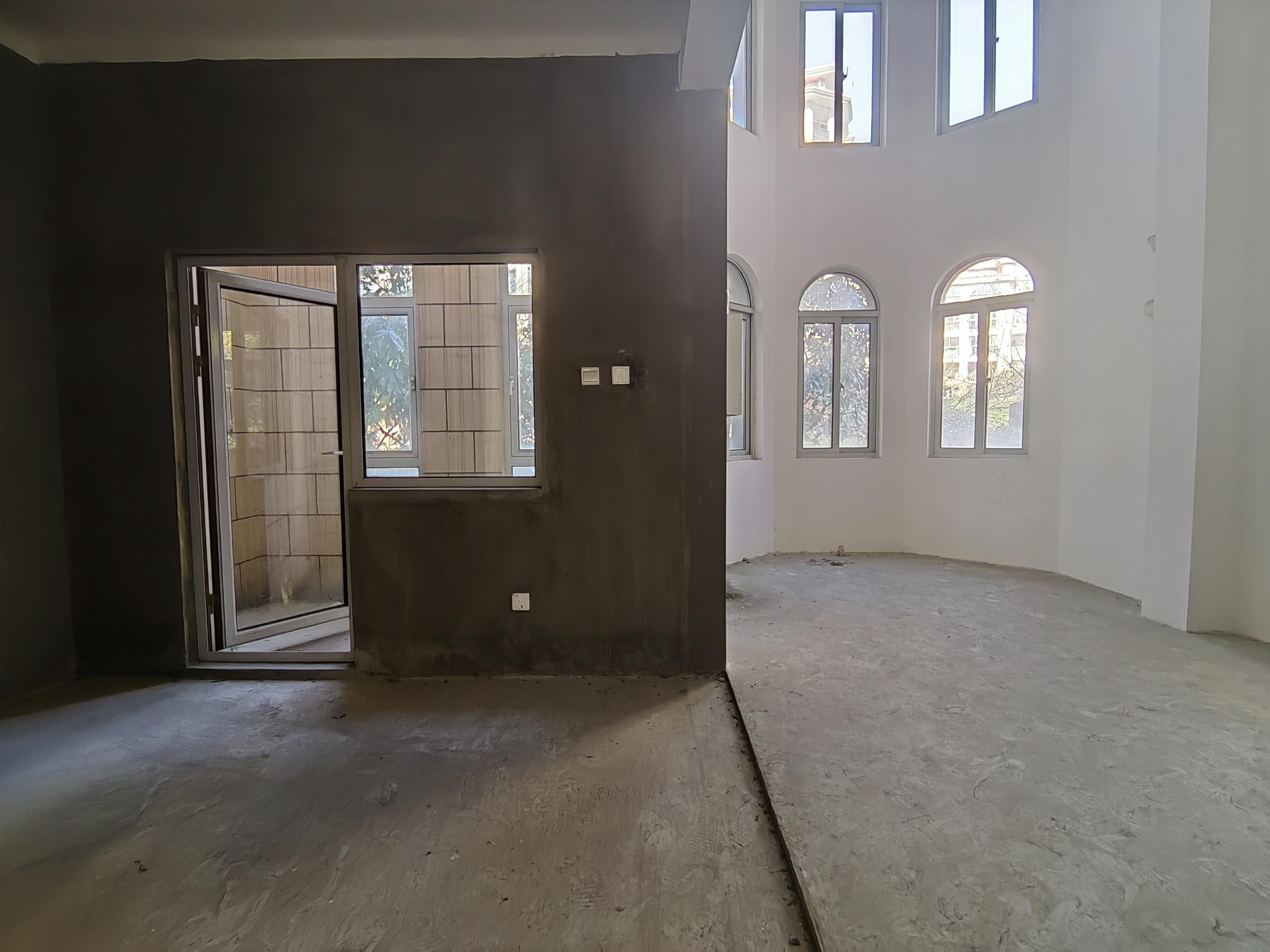 军山花园 5室2厅3卫 212m&sup2;