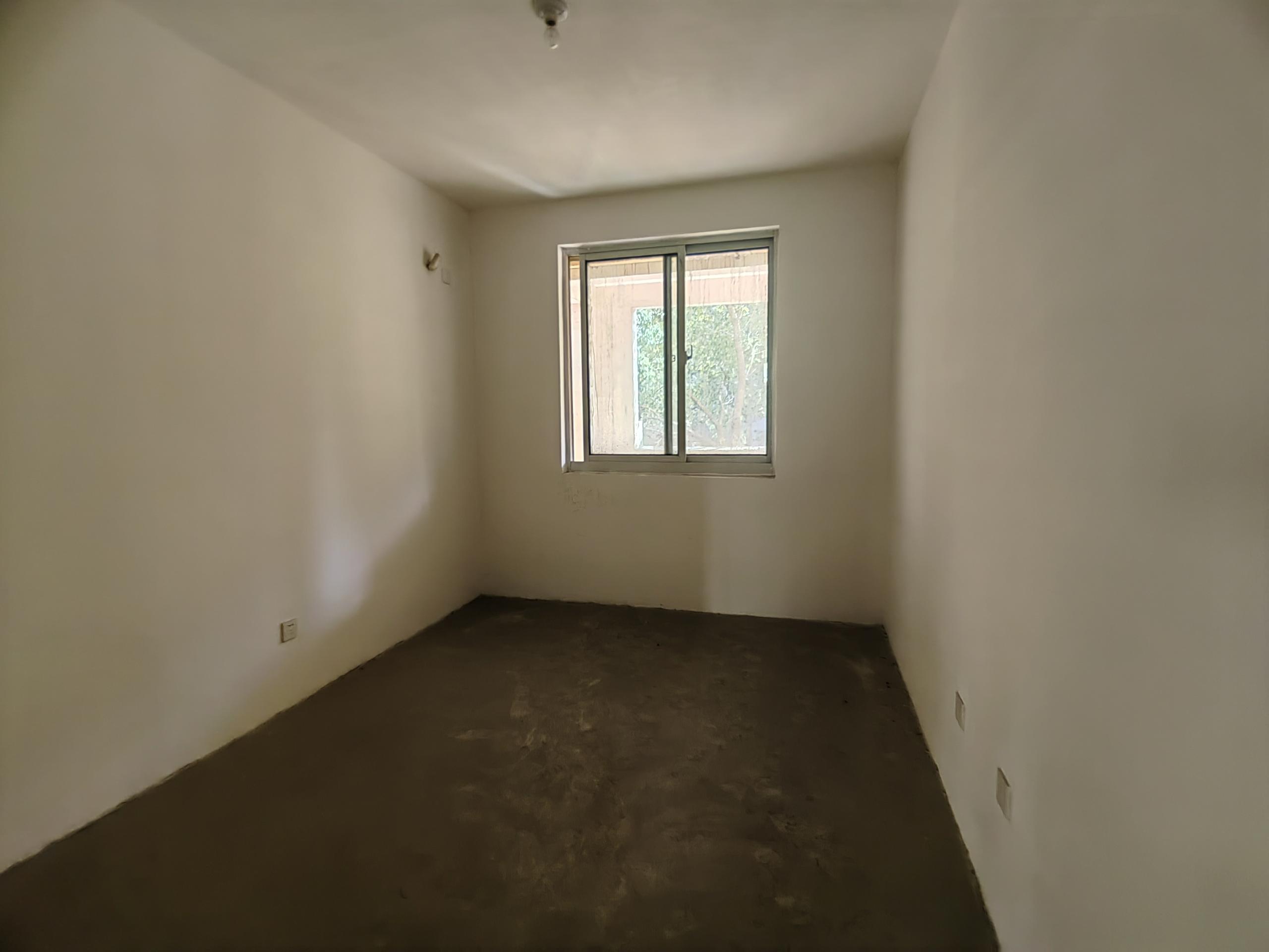 军山花园 5室2厅3卫 212m&sup2;