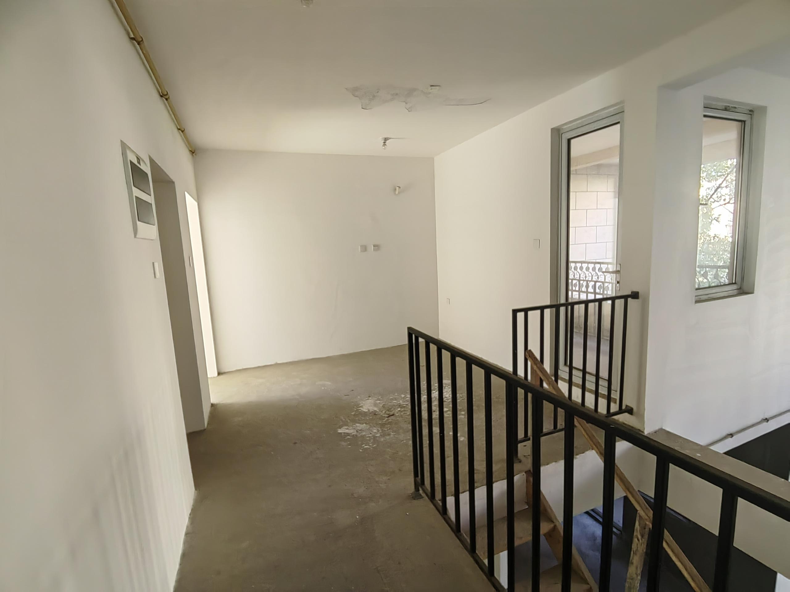 军山花园 5室2厅3卫 212m&sup2;