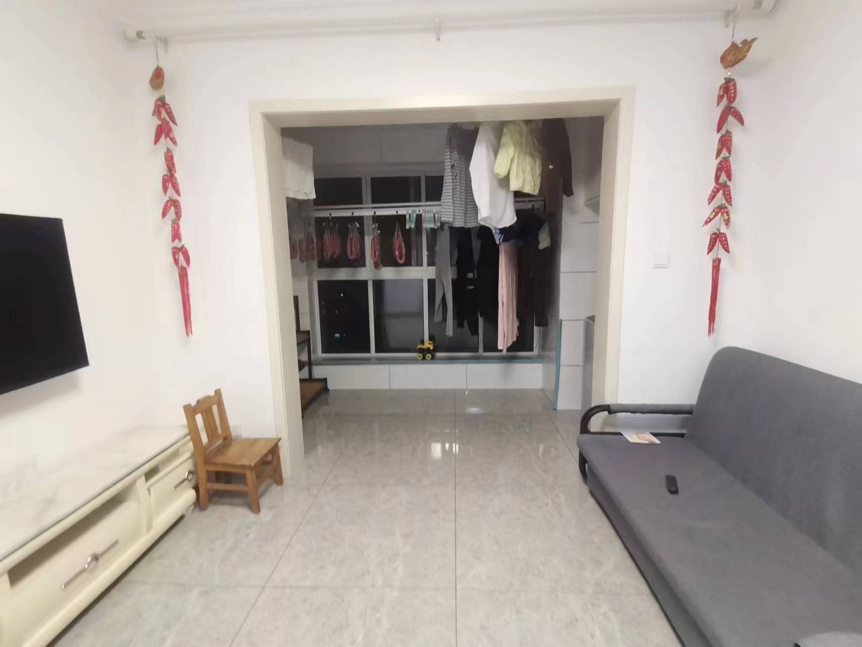 世茂新界 3室2厅1卫 92m²