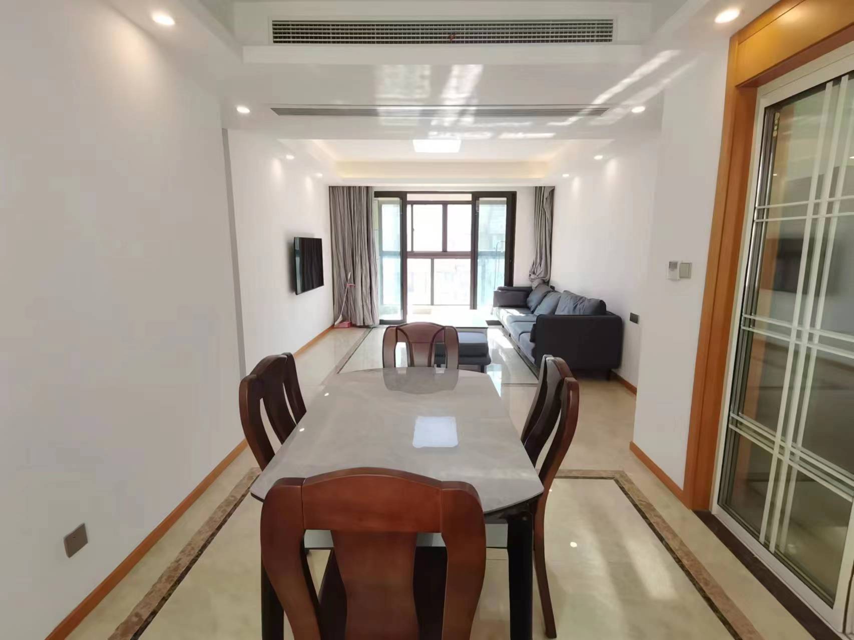 中南熙悦(南通经济技术开发区) 4室2厅2卫 122m&sup2;
