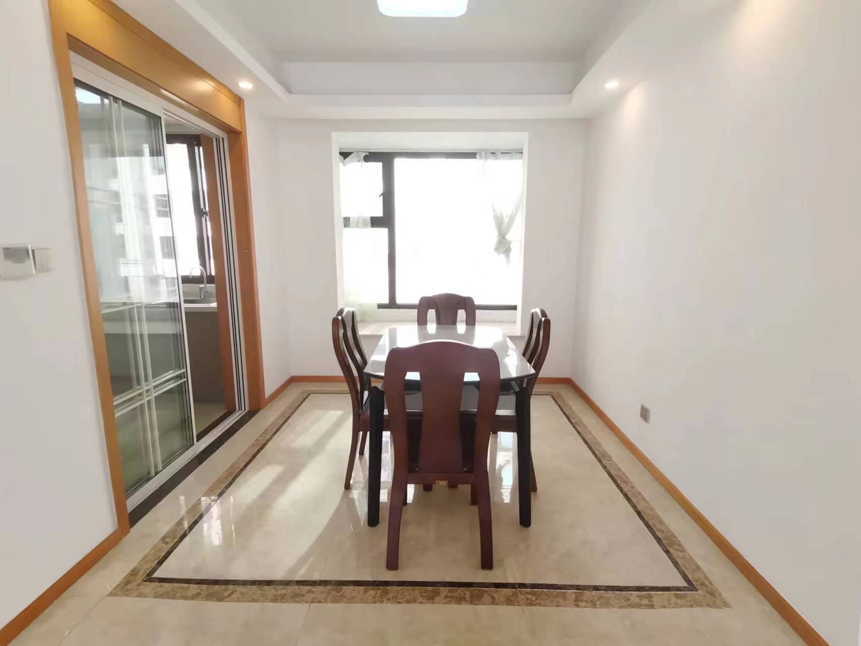 中南熙悦(南通经济技术开发区) 4室2厅2卫 122m&sup2;