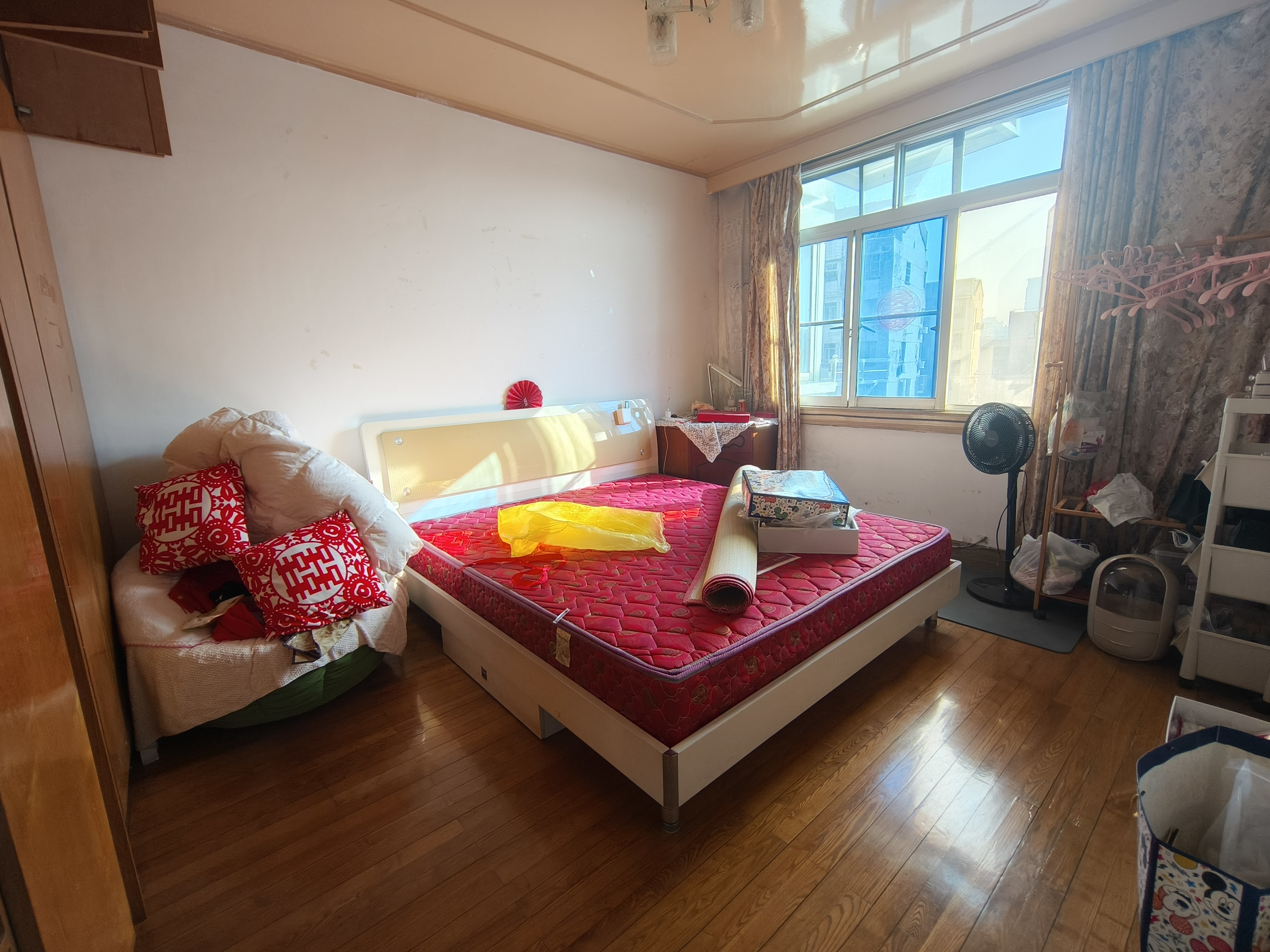 濠东路51号小区 3室2厅1卫 90m²