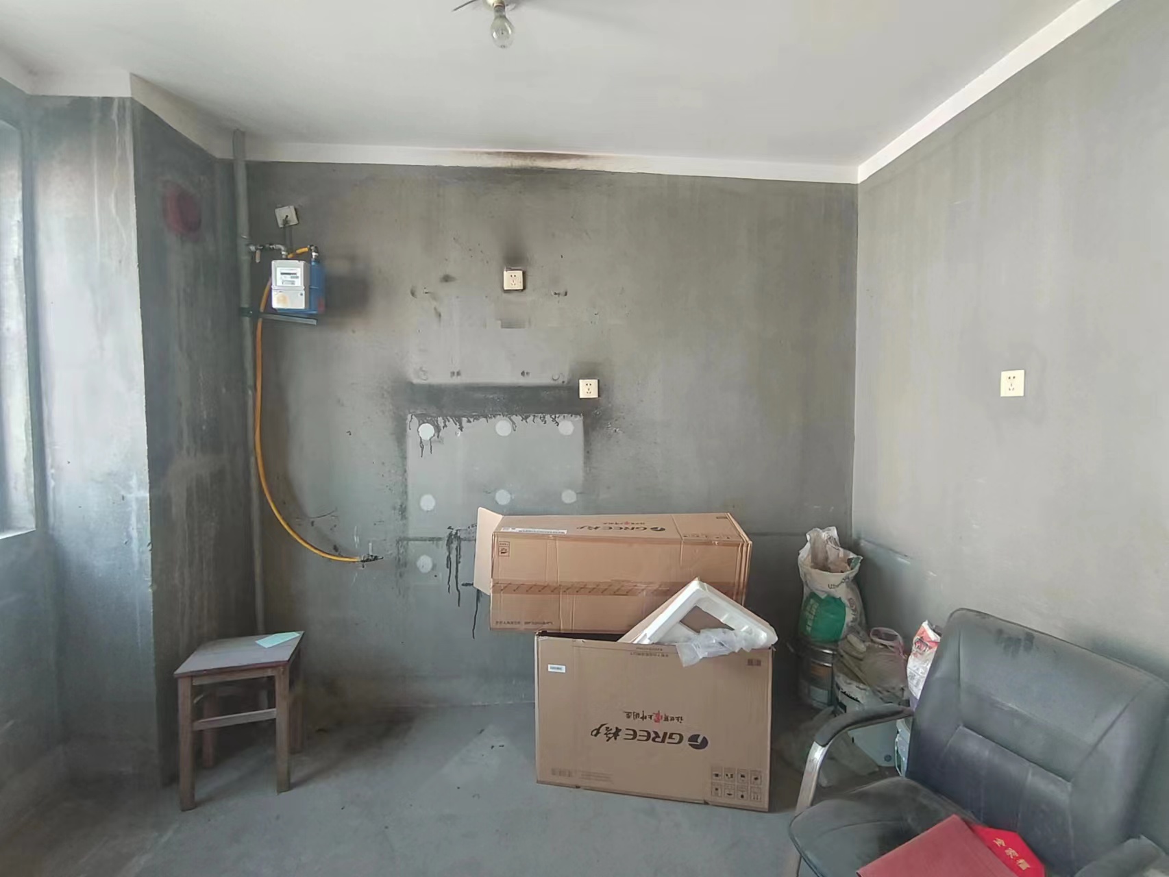 高迪晶城 3室2厅1卫 157m&sup2;