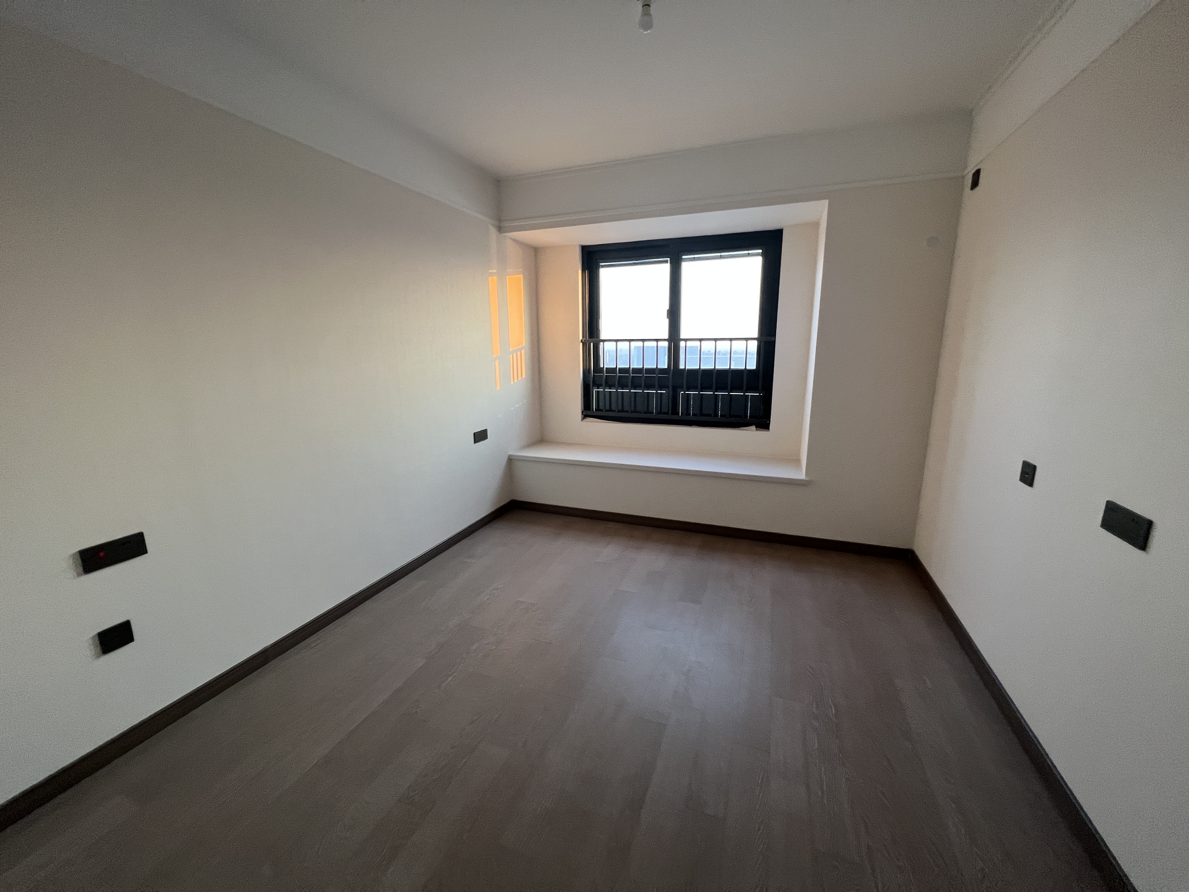 万科时代之光 3室2厅1卫 93m²