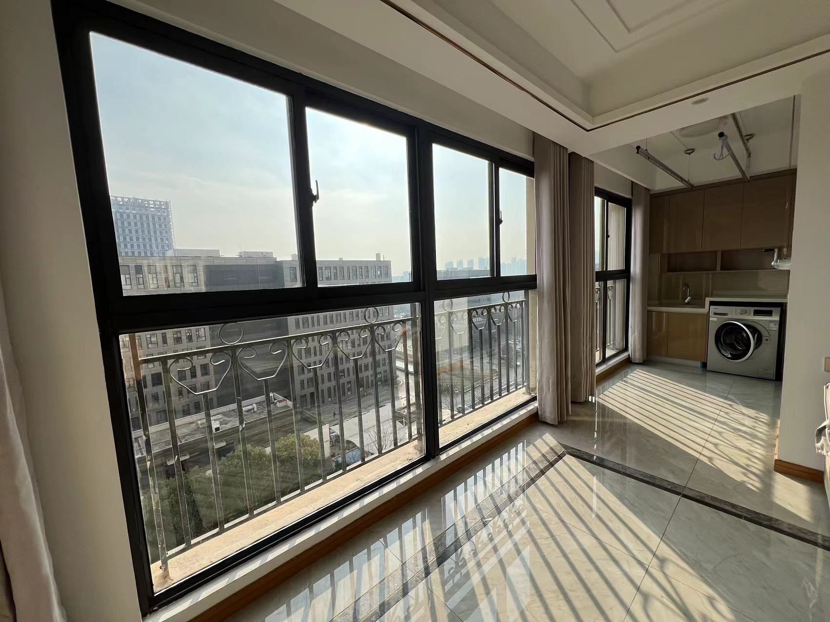 中南世纪花城三期 4室2厅2卫 145m&sup2;