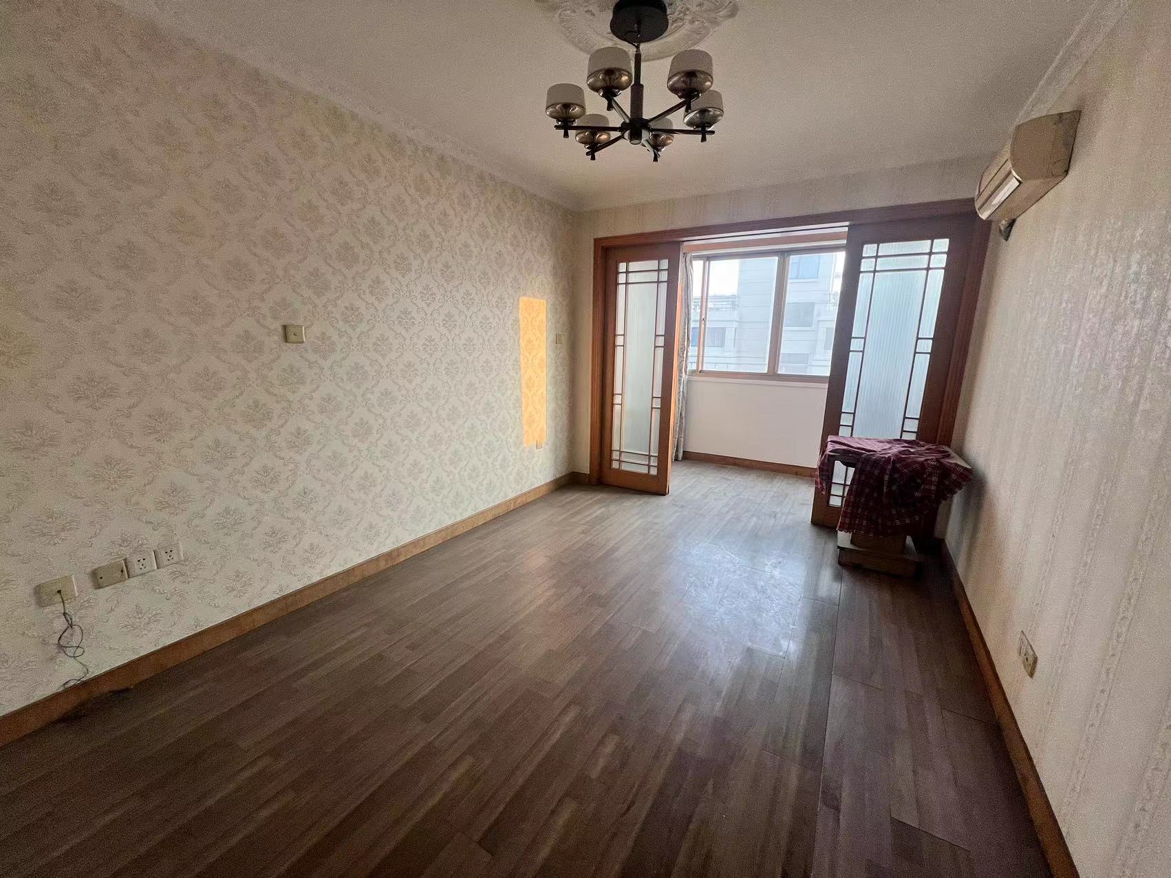 百花军宅苑 4室2厅2卫 98.00m&sup2;