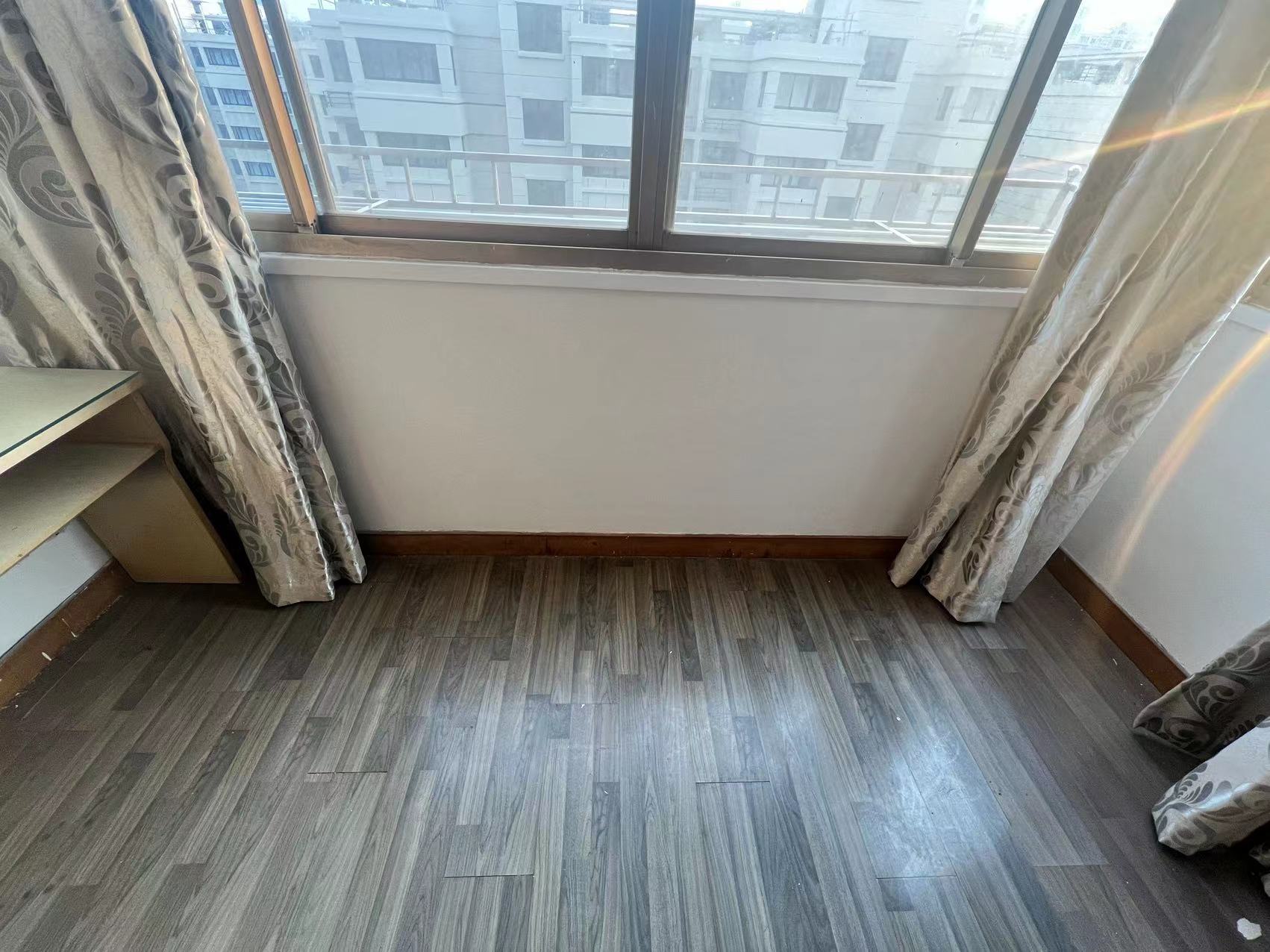 百花军宅苑 4室2厅2卫 98.00m&sup2;