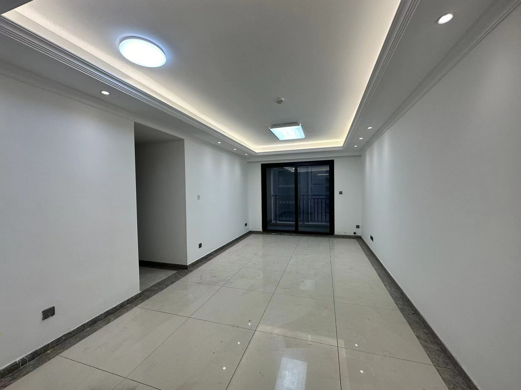 富力院士廷 3室2厅2卫 109m&sup2;