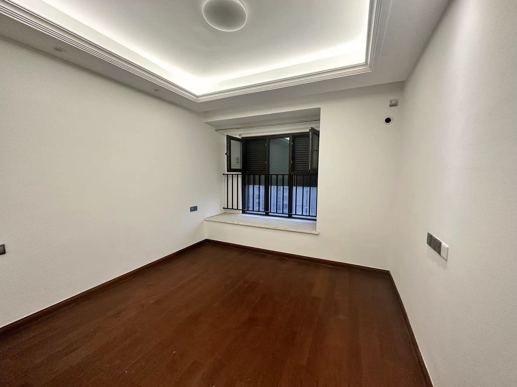 富力院士廷 3室2厅2卫 110m&sup2;