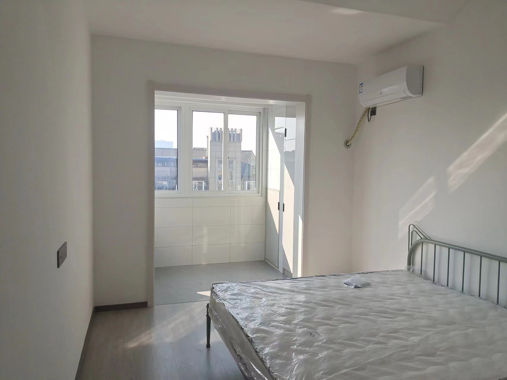 天香苑 1室1厅1卫 70m&sup2;