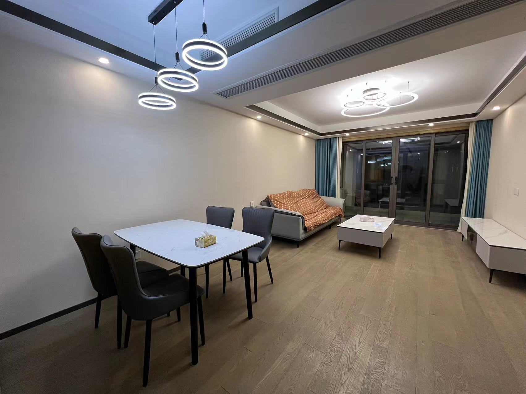 远创东樾 3室2厅1卫 106m&sup2;