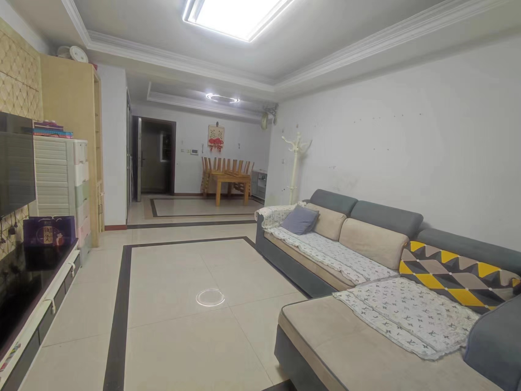 华强城 2室2厅1卫 86m²