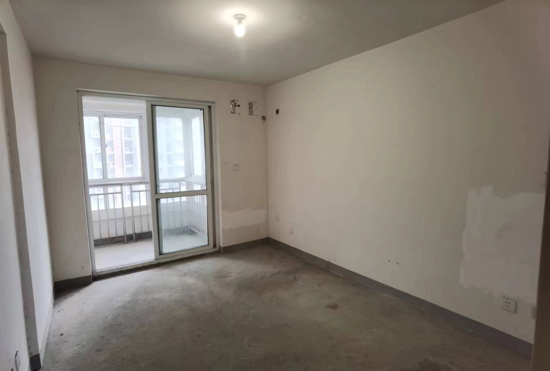 惠泽苑 2室1厅1卫 83m&sup2;