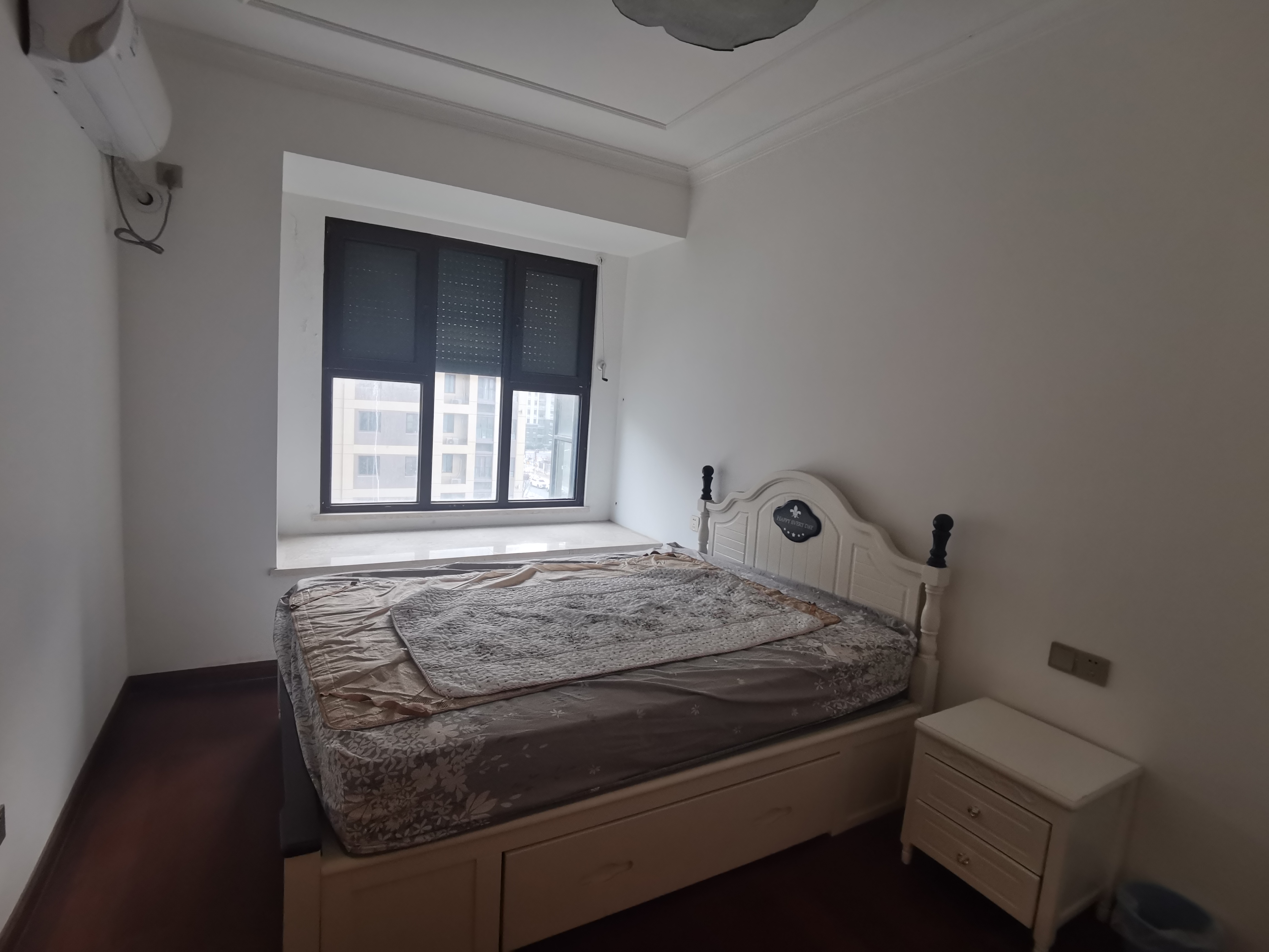 富力院士廷 2室2厅2卫 109.00m&sup2;