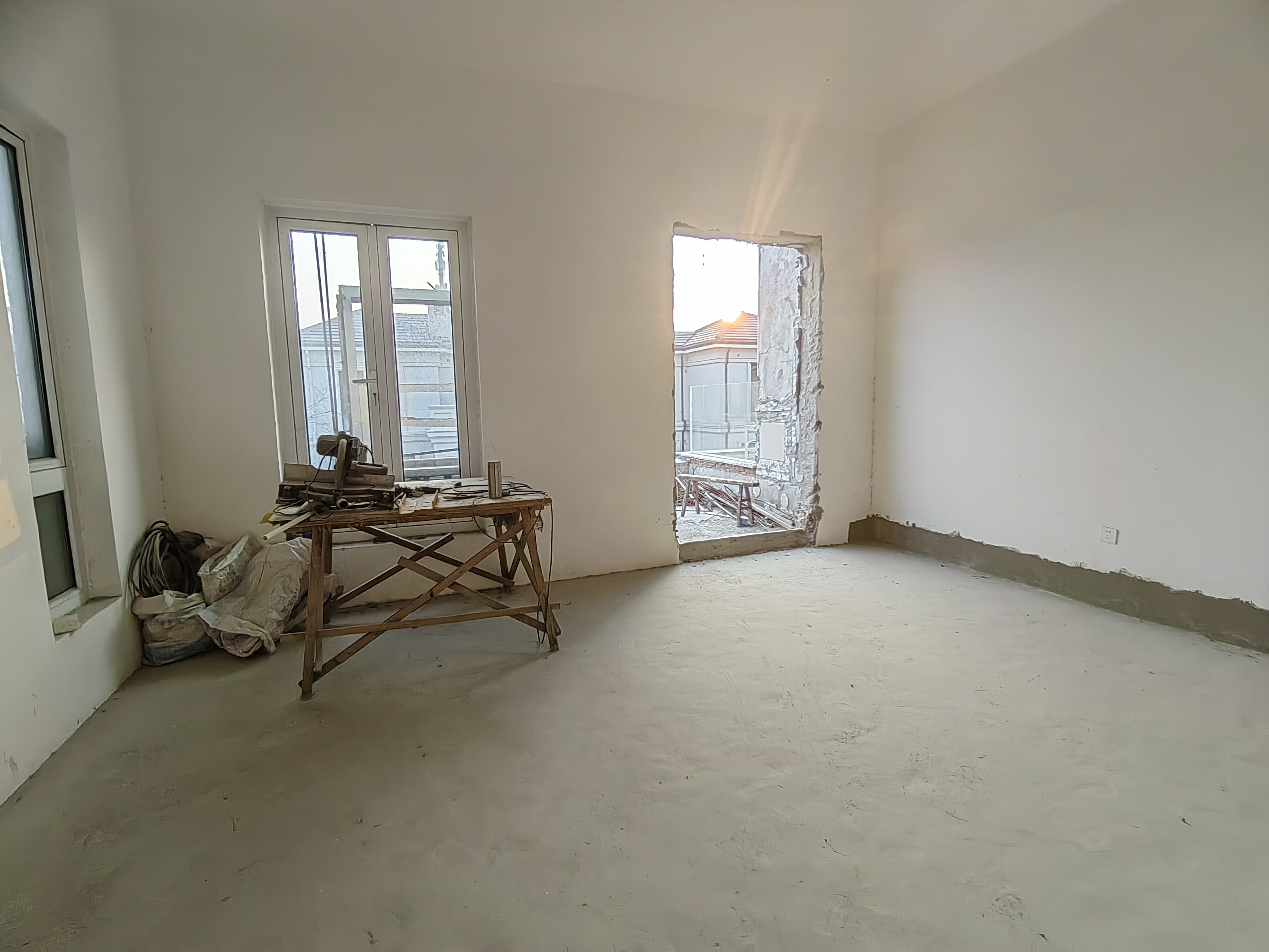 顺发御园 4室3厅2卫 268m&sup2;