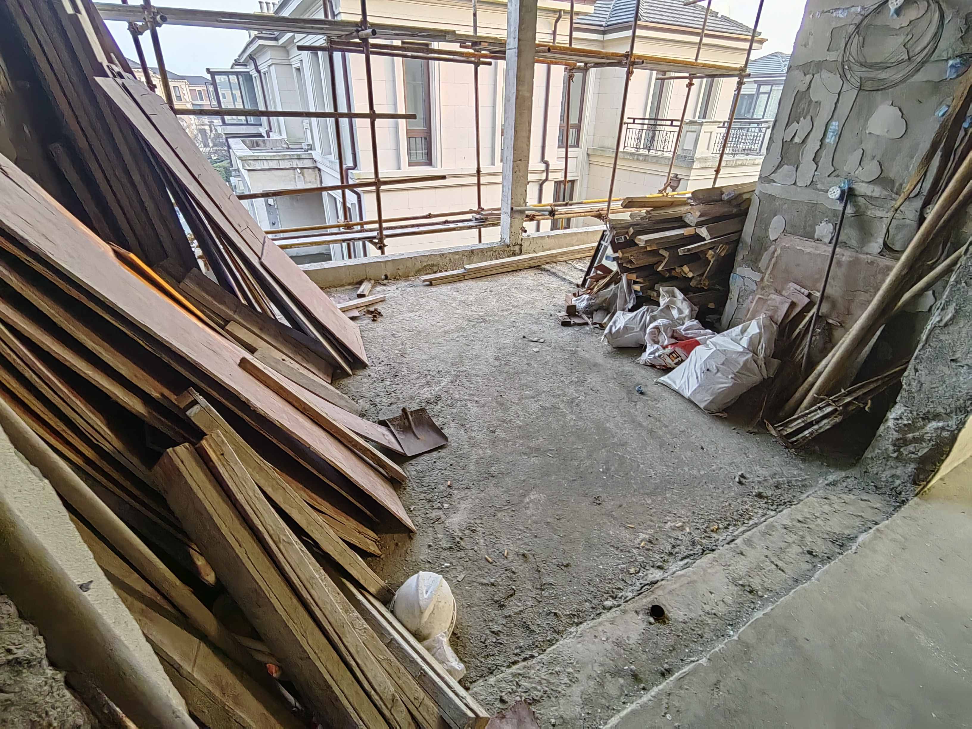 顺发御园 4室3厅2卫 268m&sup2;