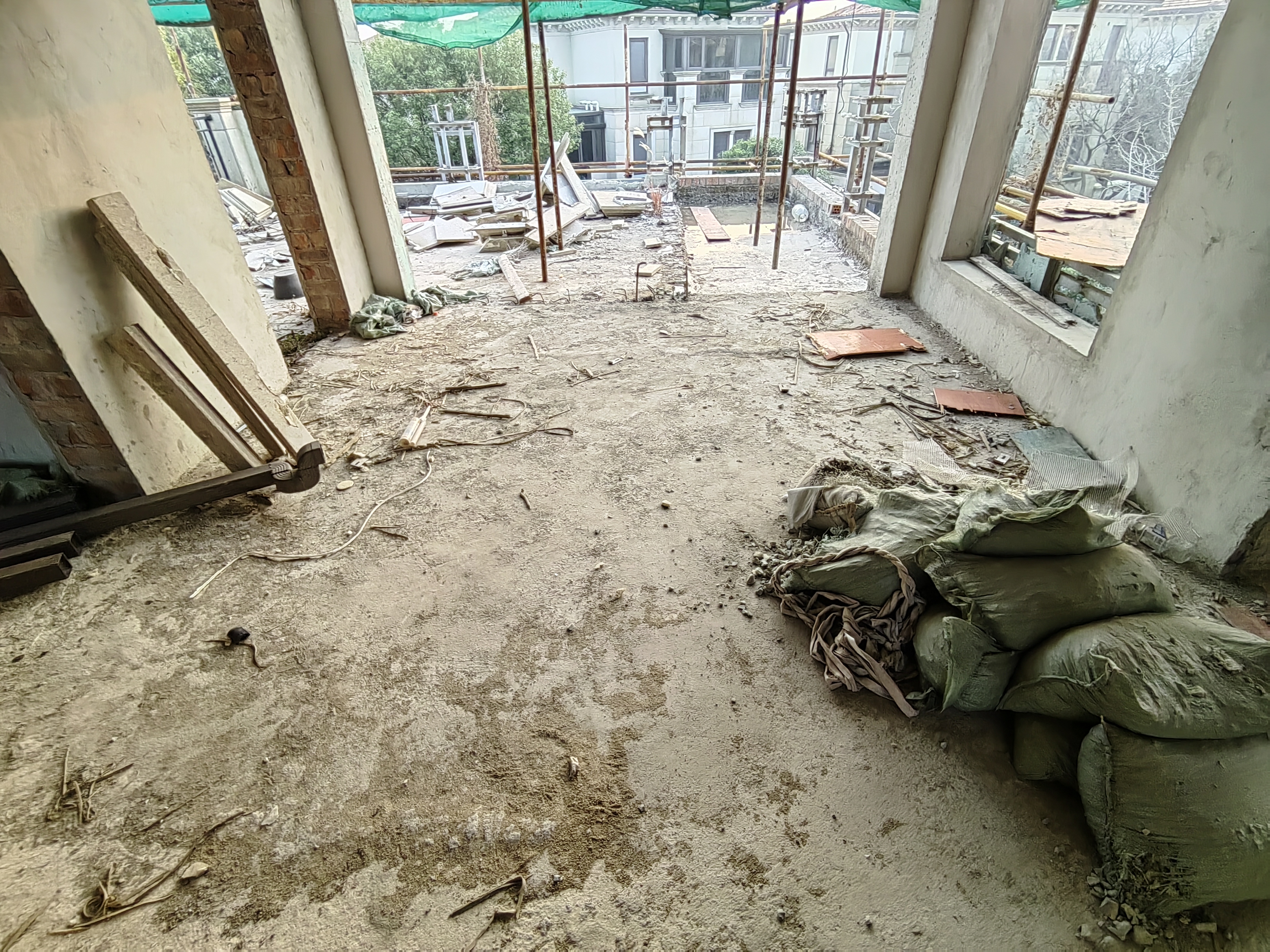 顺发御园 5室3厅5卫 310m&sup2;