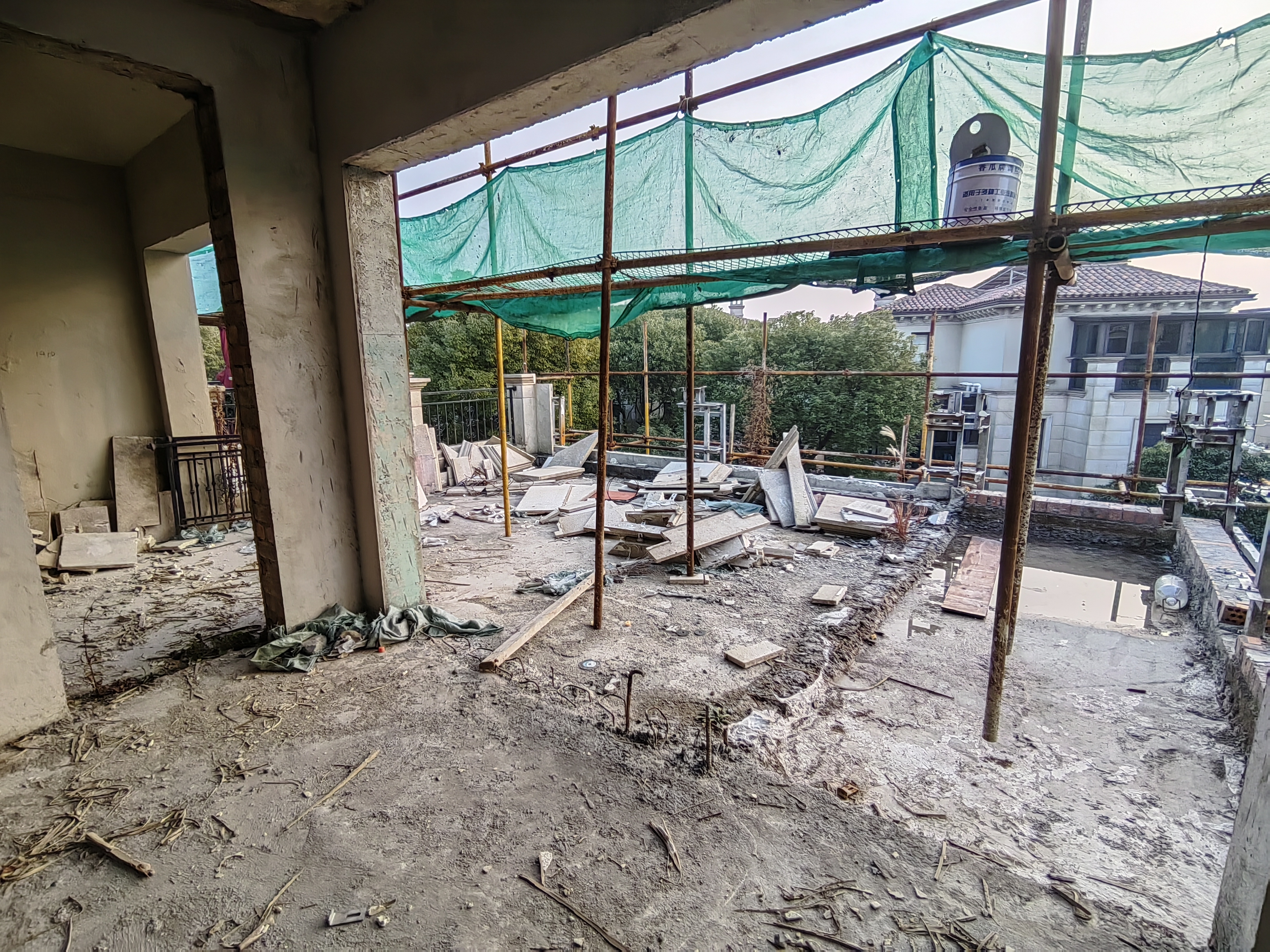 顺发御园 5室3厅5卫 310m&sup2;