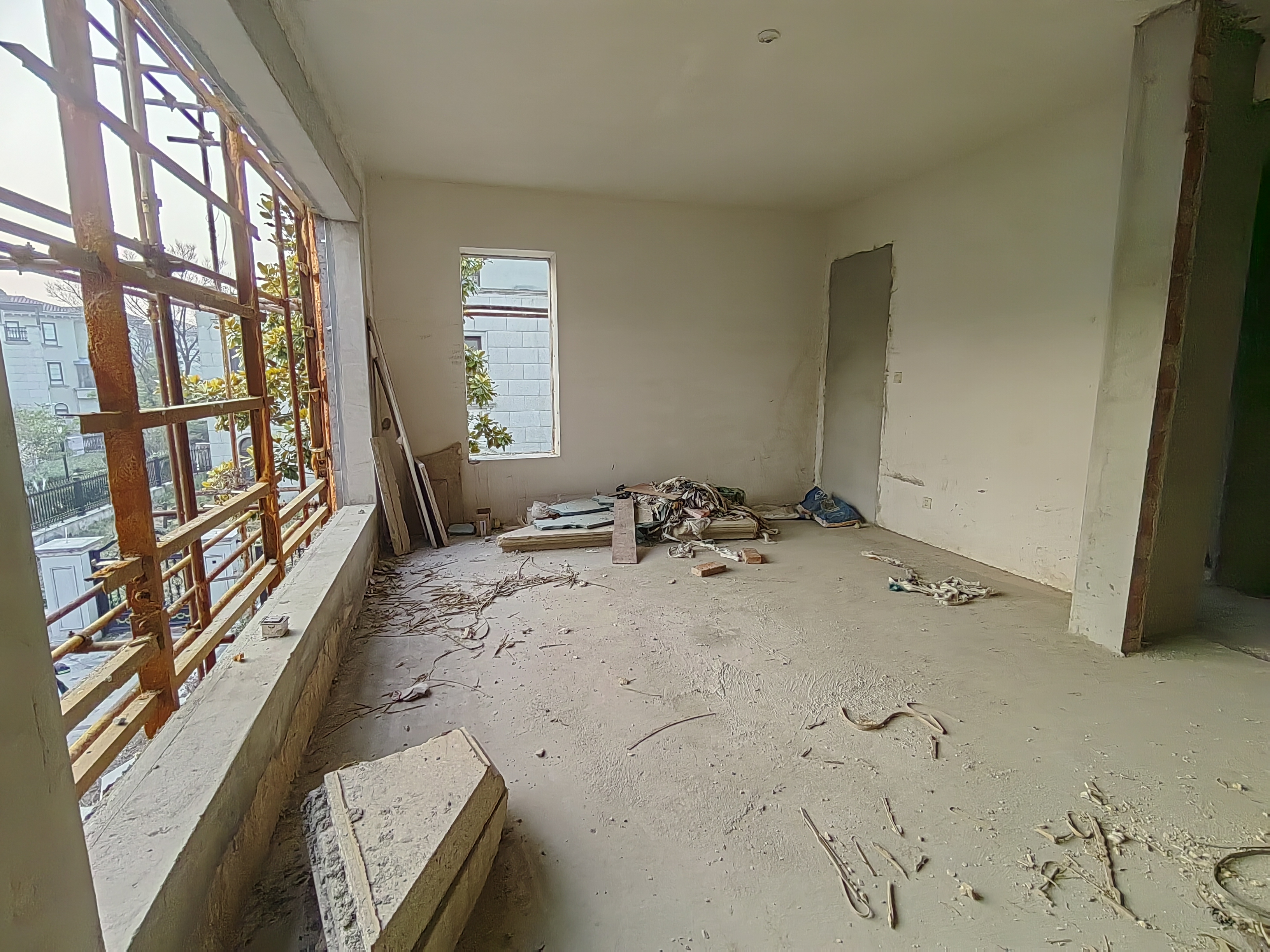顺发御园 5室3厅5卫 310m&sup2;