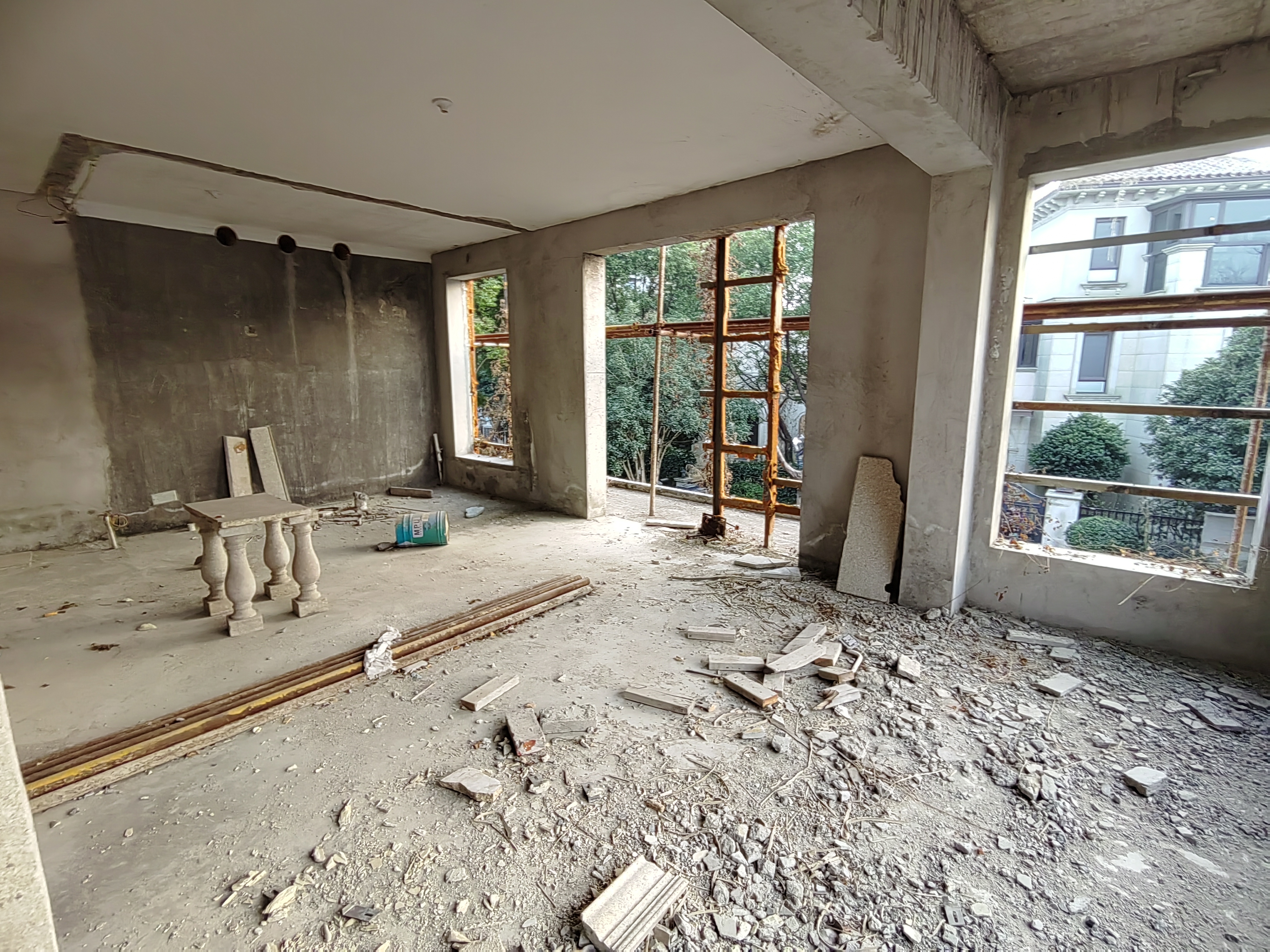 顺发御园 5室3厅5卫 310m&sup2;
