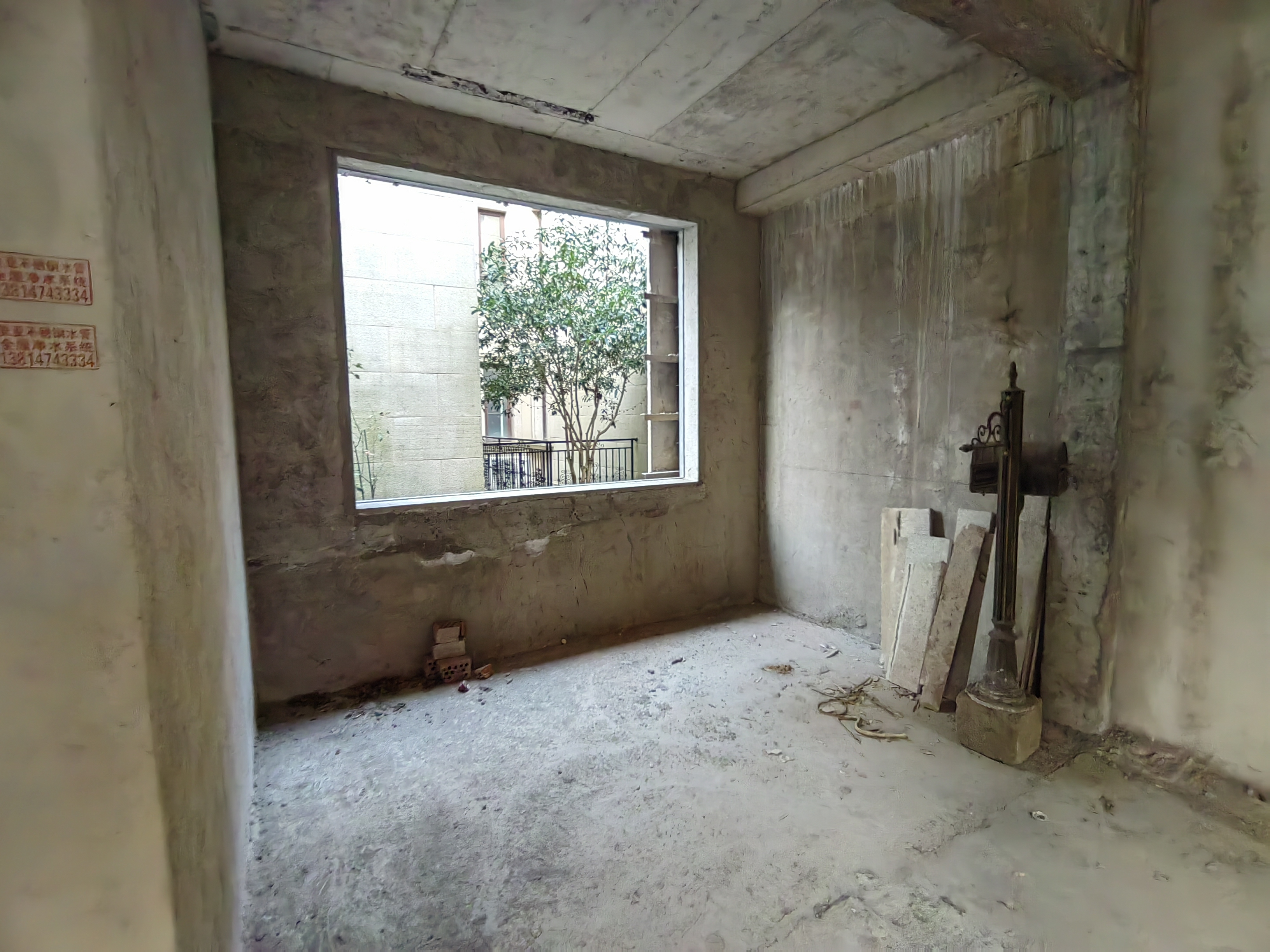 顺发御园 5室3厅5卫 310m&sup2;