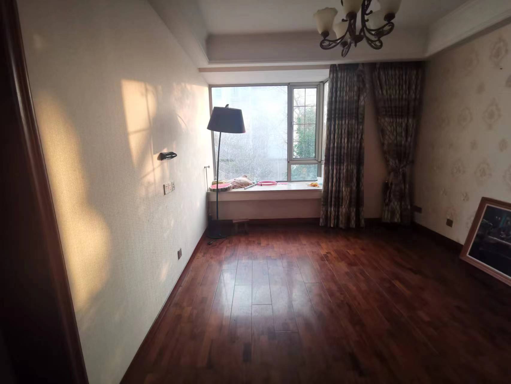 优山美地花园南区 3室2厅2卫 143.00m&sup2;