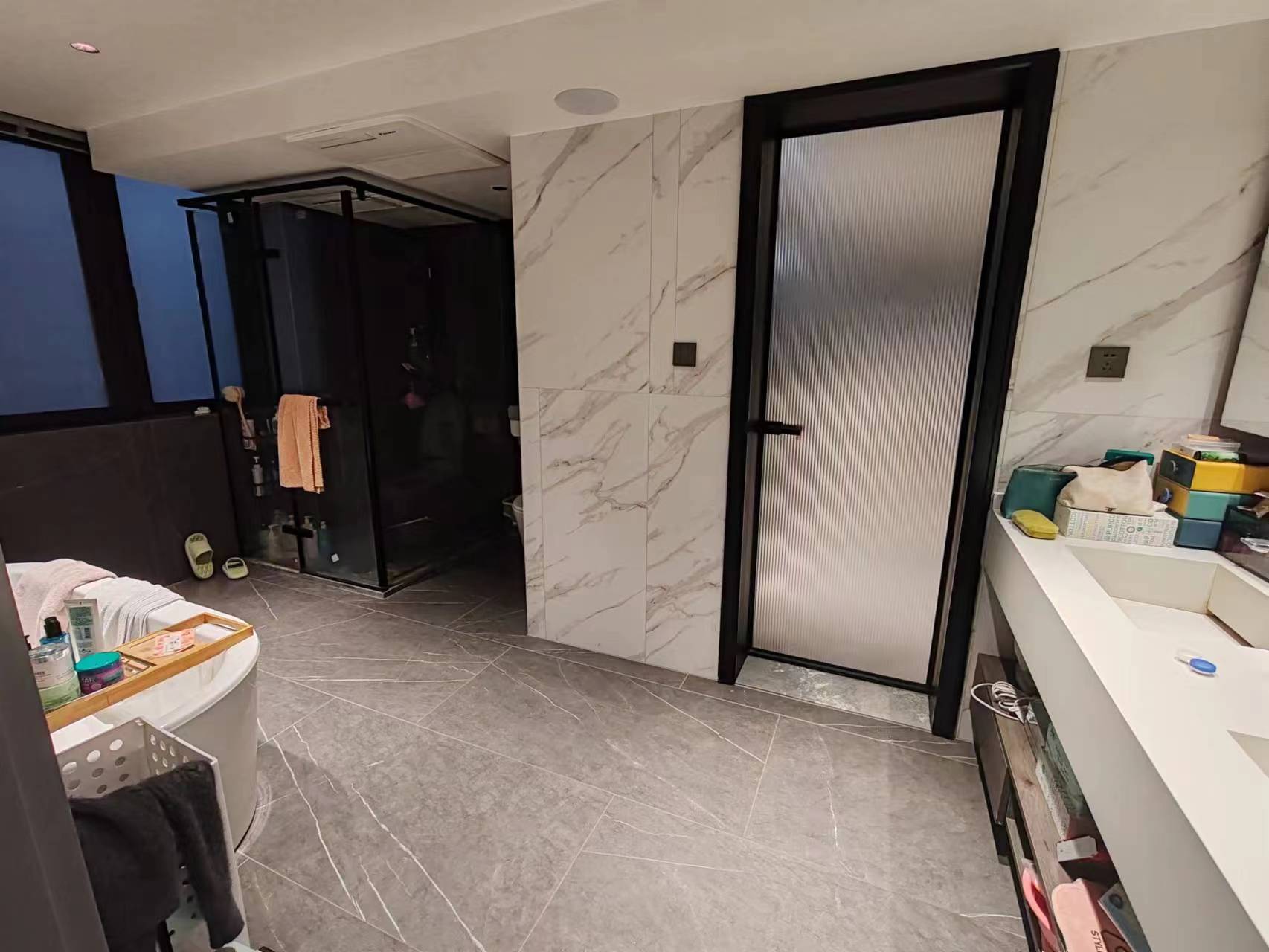 城市嘉苑 4室2厅2卫 200.00m&sup2;