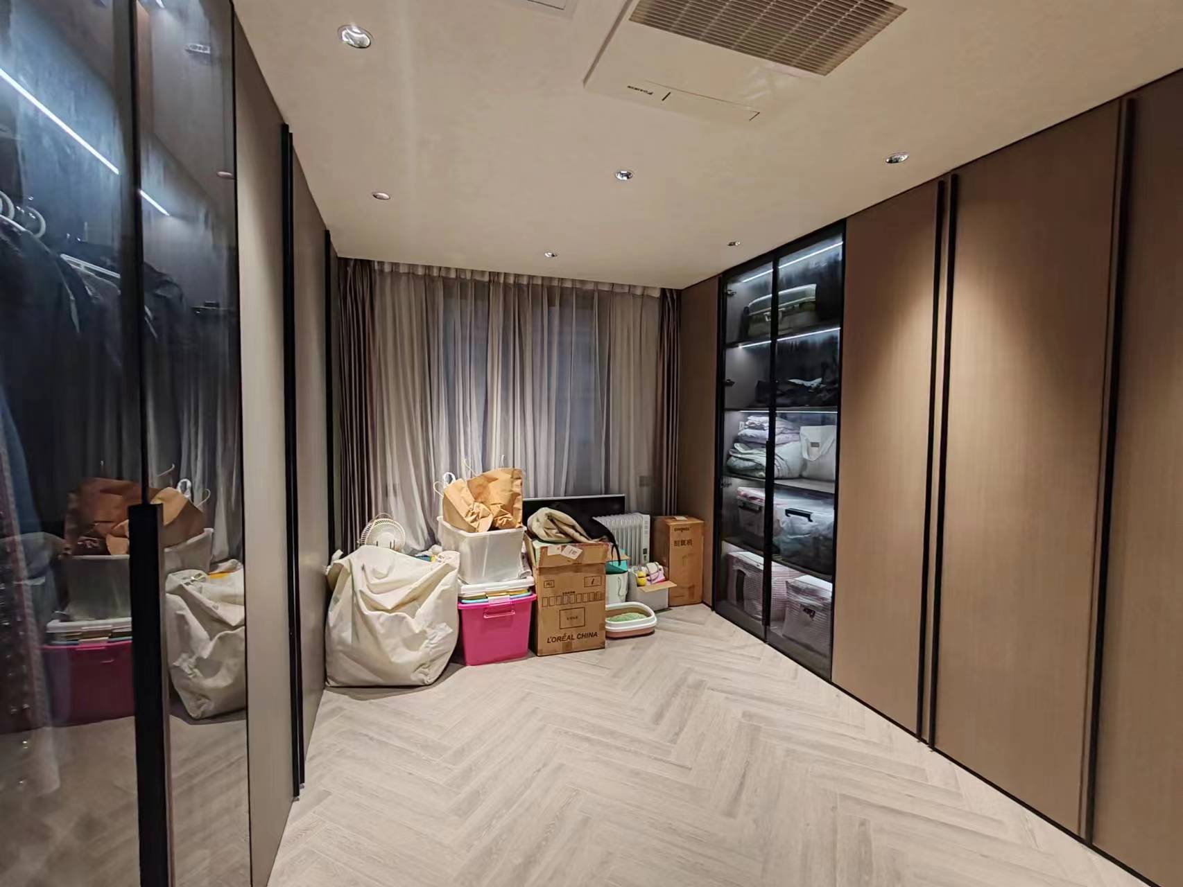 城市嘉苑 4室2厅2卫 200.00m&sup2;
