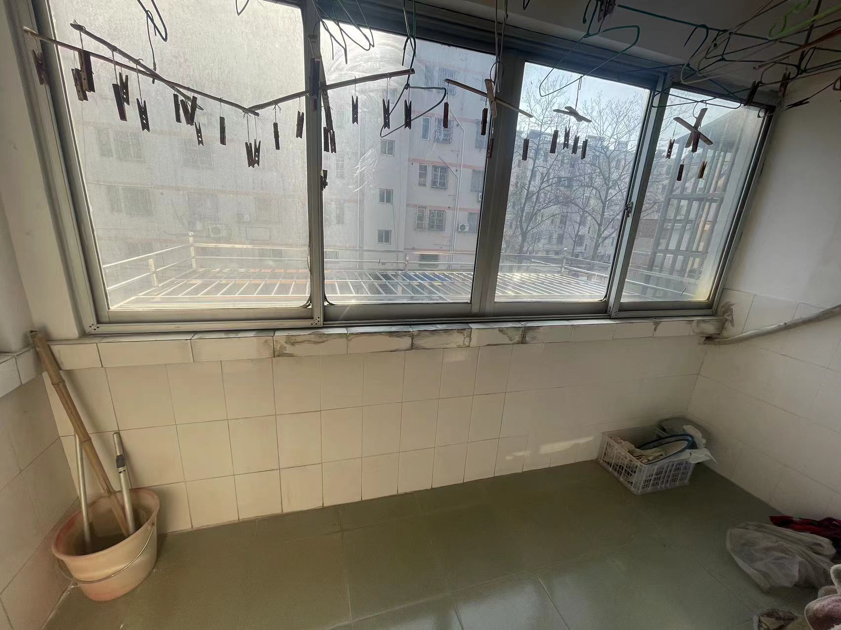 市民广场 3室2厅1卫 102m&sup2;