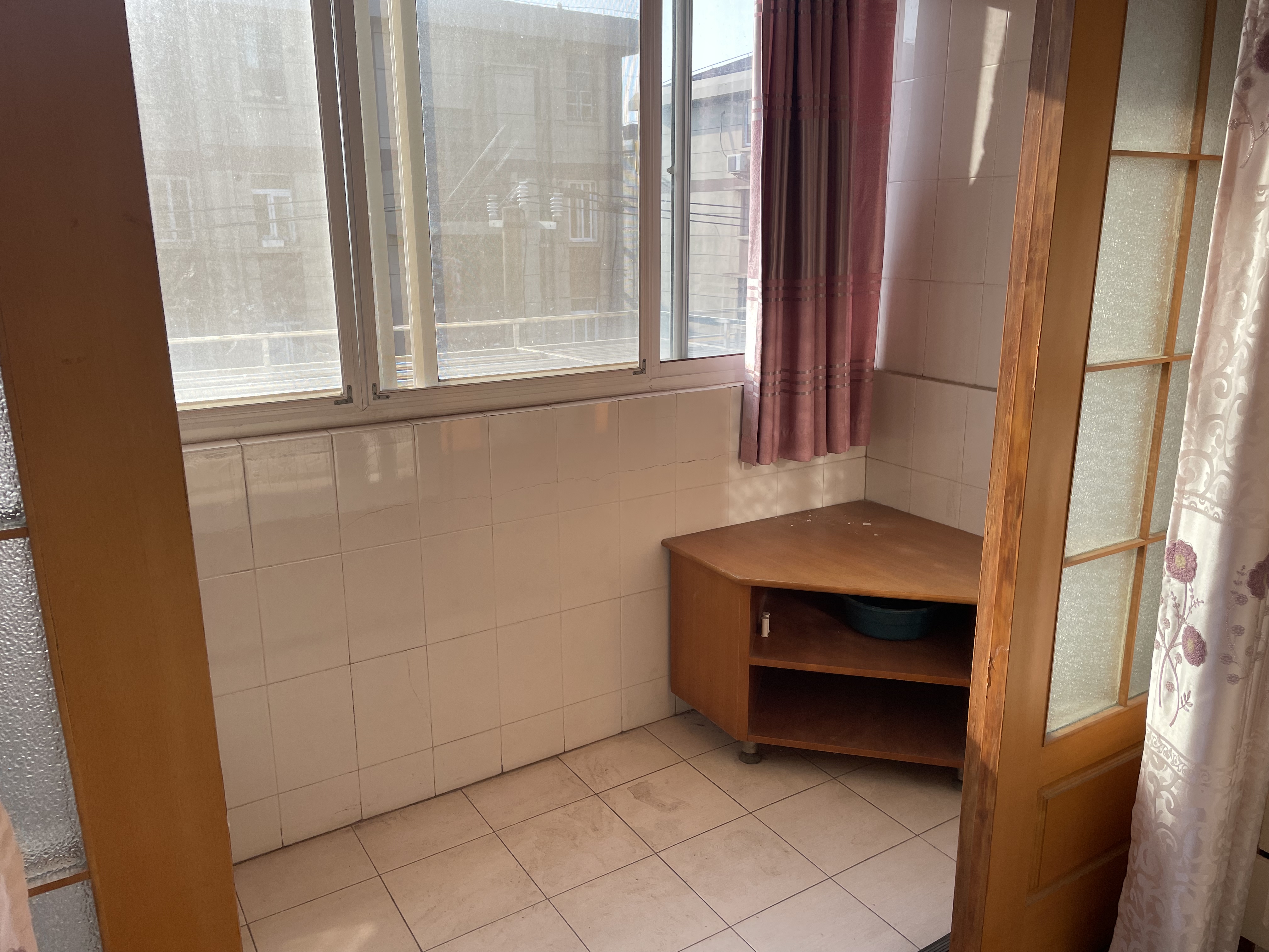 城港新村 3室1厅1卫 72m&sup2;