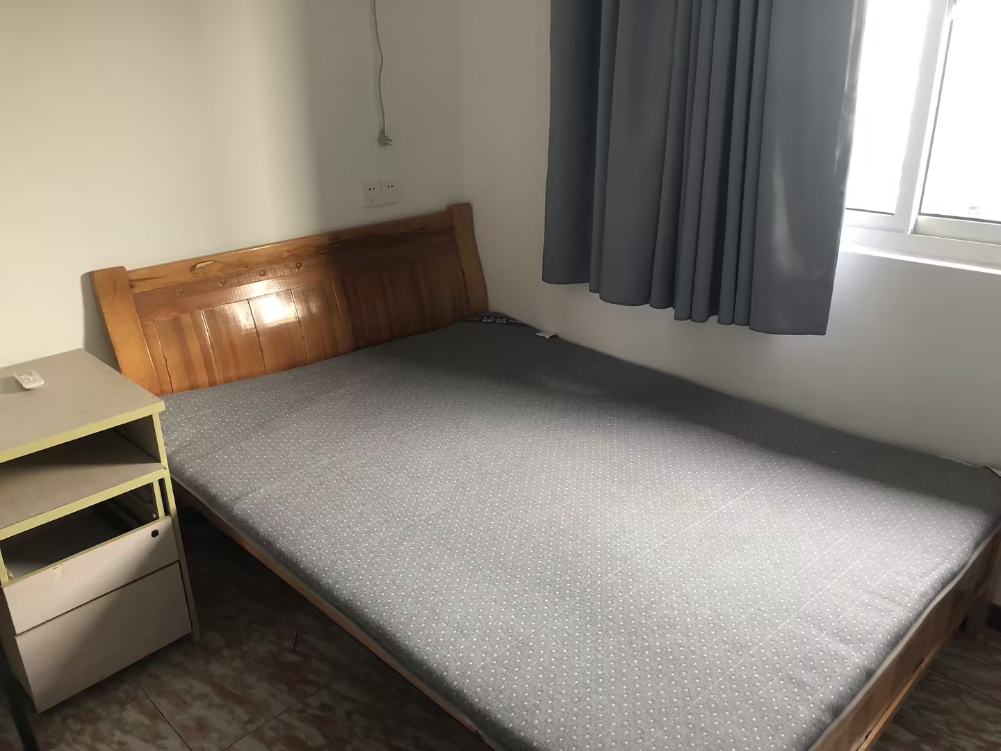虹桥东村 3室1厅1卫 75m&sup2;