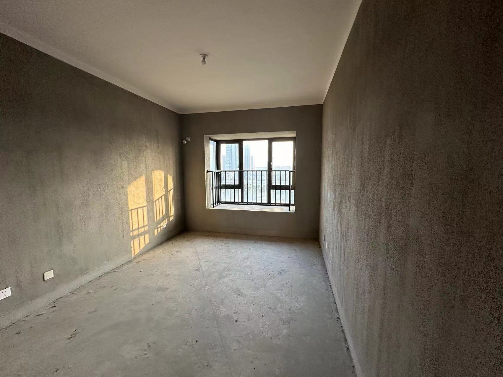 华强城 4室2厅2卫 158.00m²
