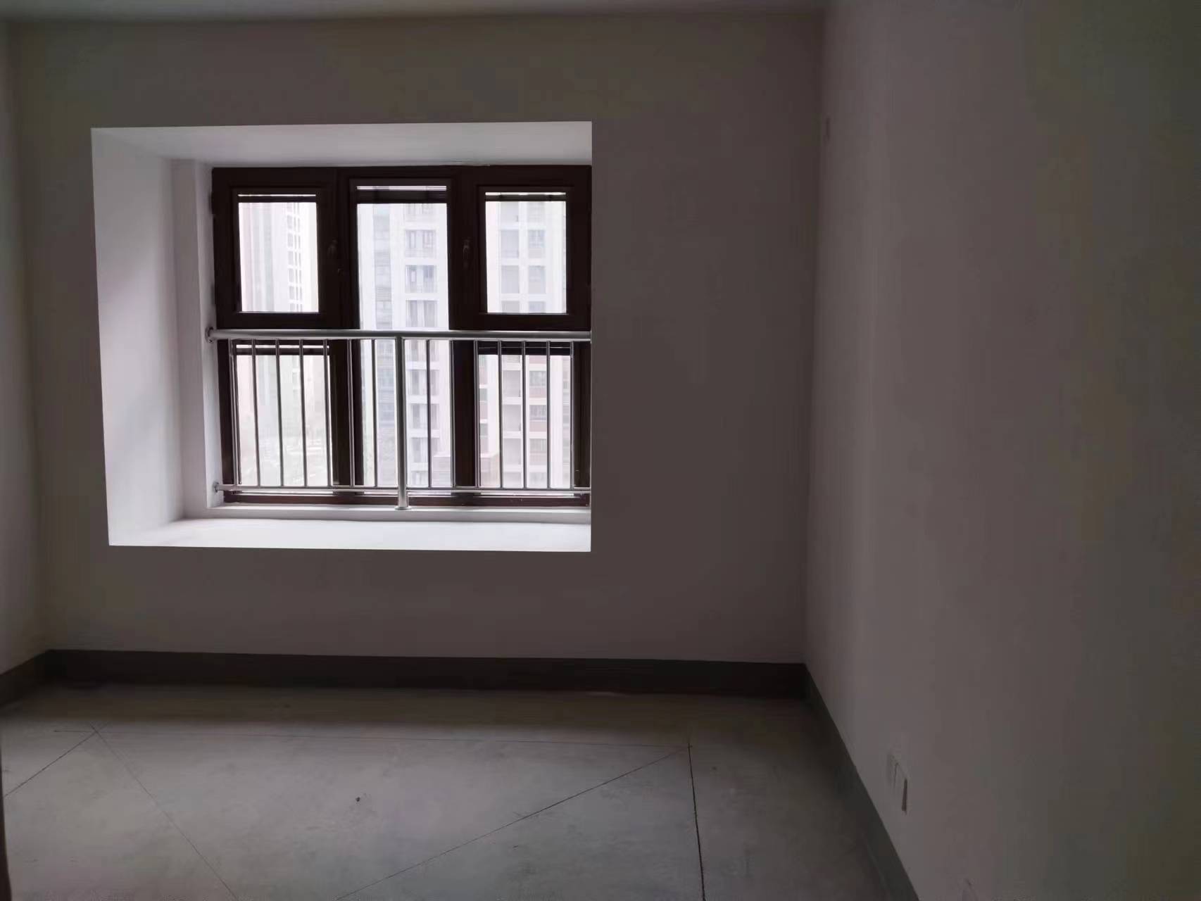 阳光悦城 3室1厅1卫 112m&sup2;