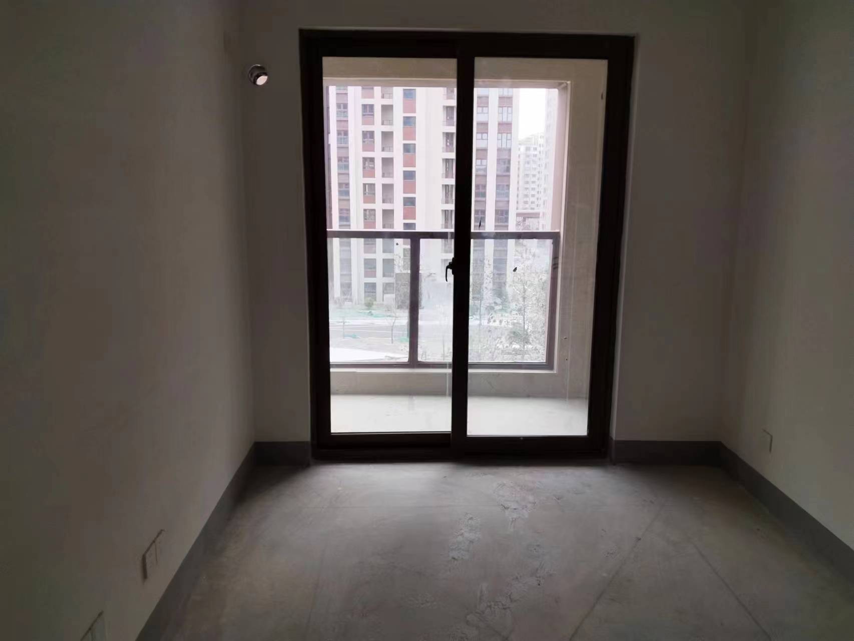 阳光悦城 3室1厅1卫 112m&sup2;