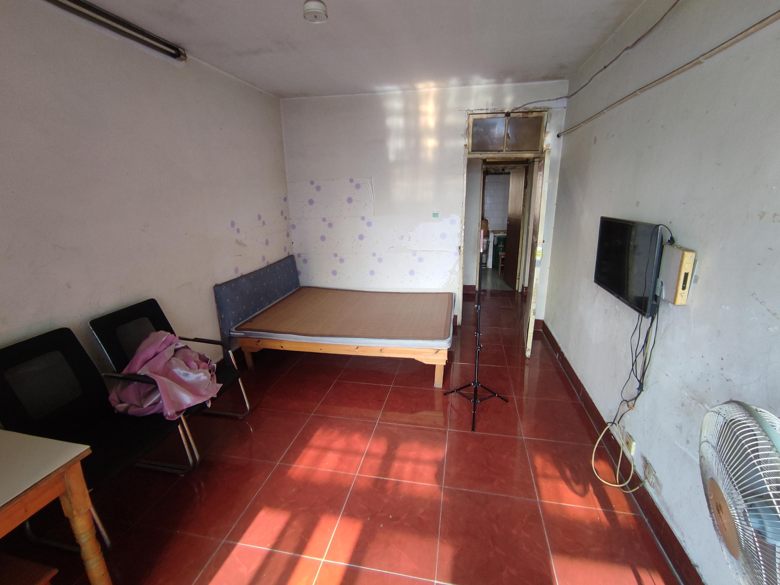 任港路45号 2室1厅1卫 70.00m²