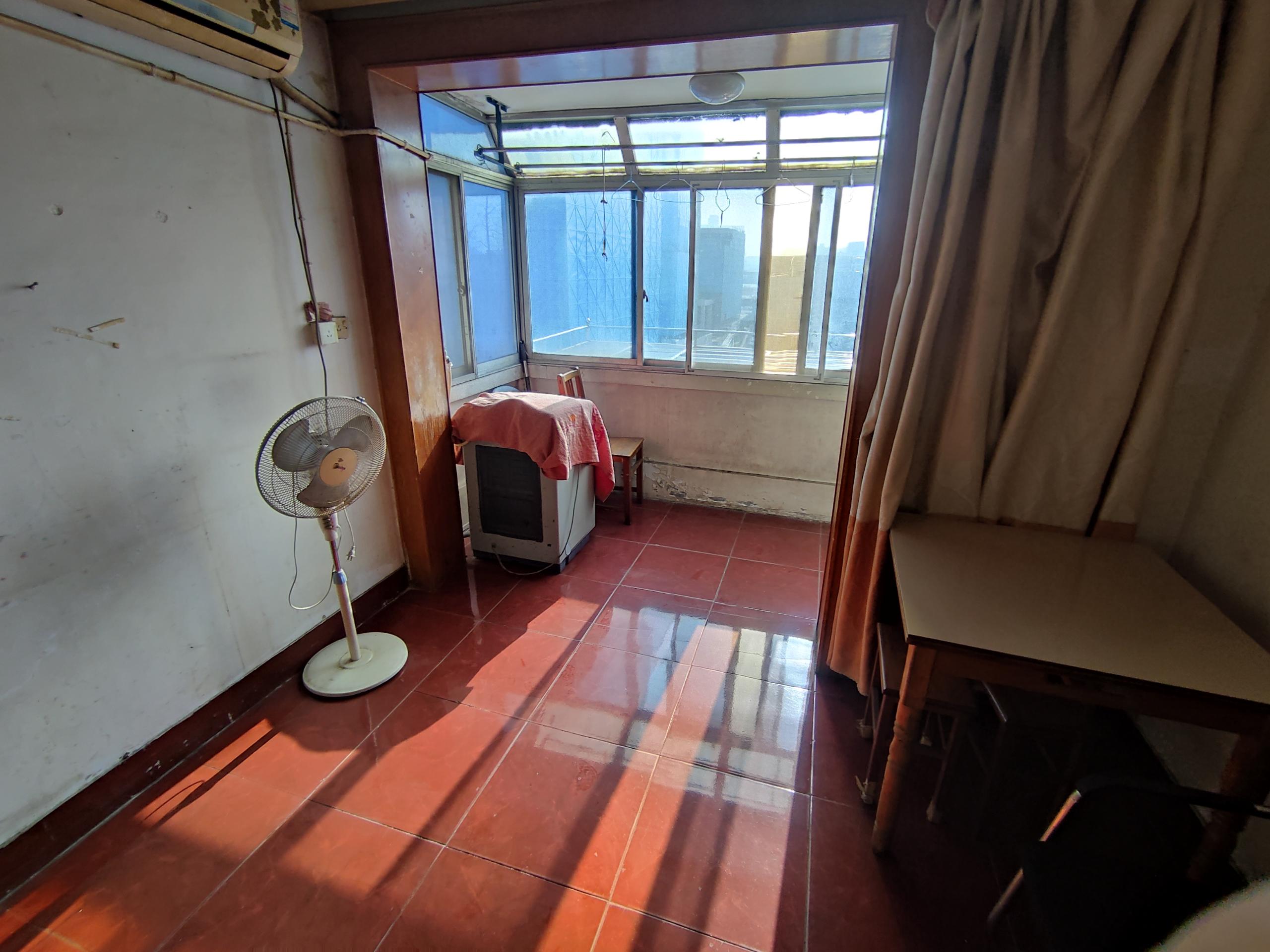 任港路45号 2室1厅1卫 70.00m²