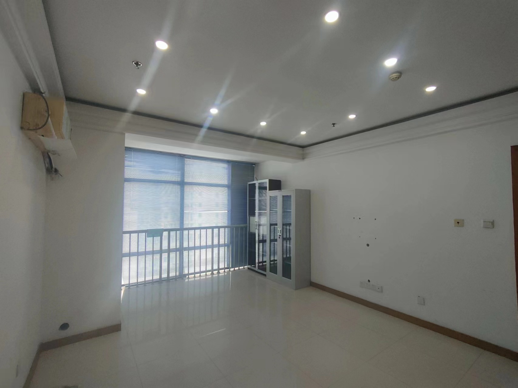 中南世纪城南区 1室1厅1卫 86m²