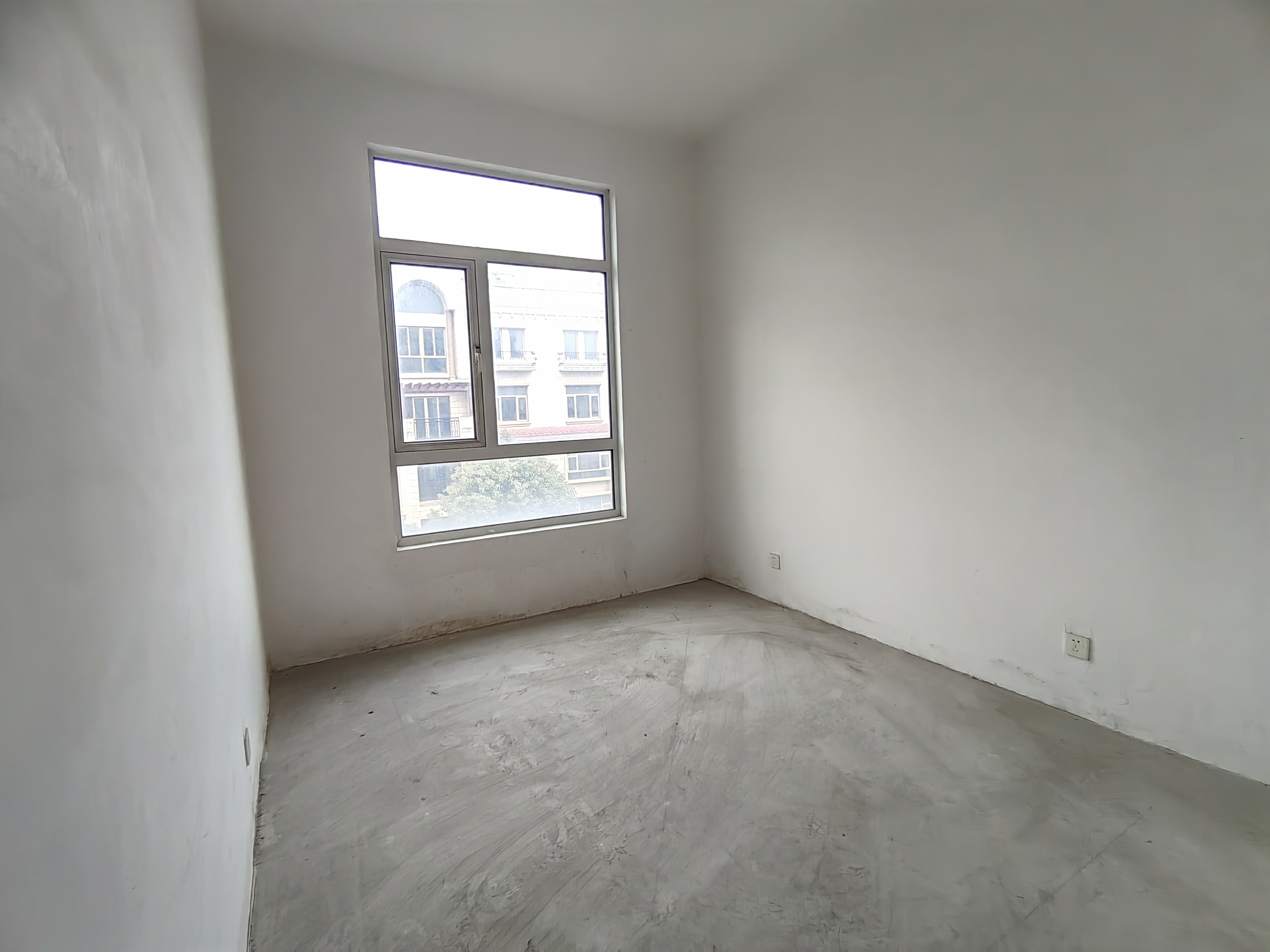 军山花园 4室2厅2卫 229.30m&sup2;