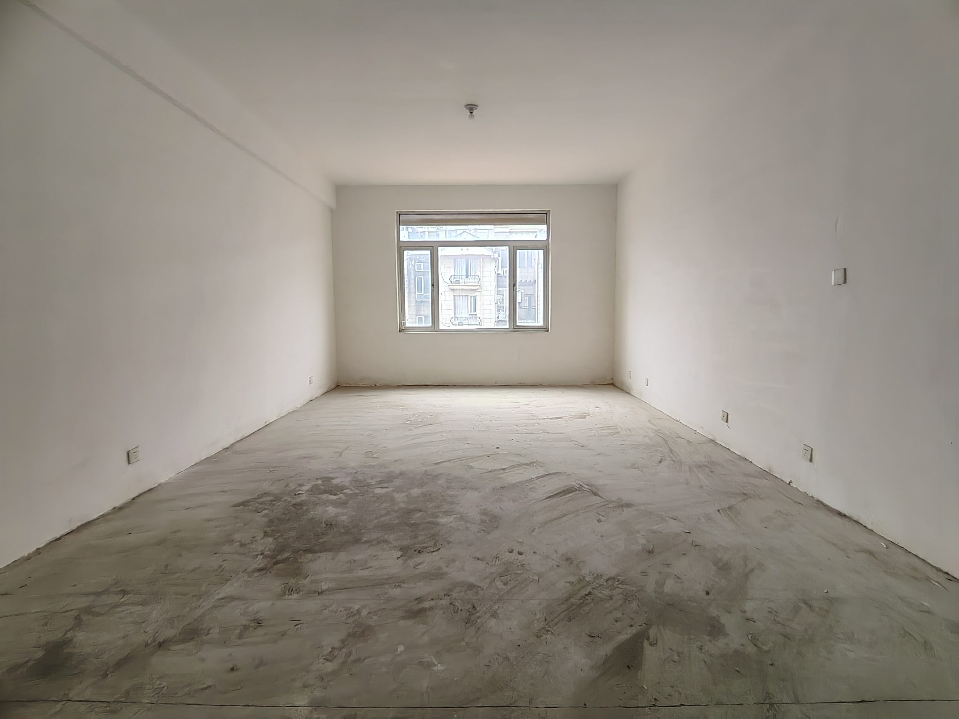 军山花园 4室2厅2卫 229.30m&sup2;