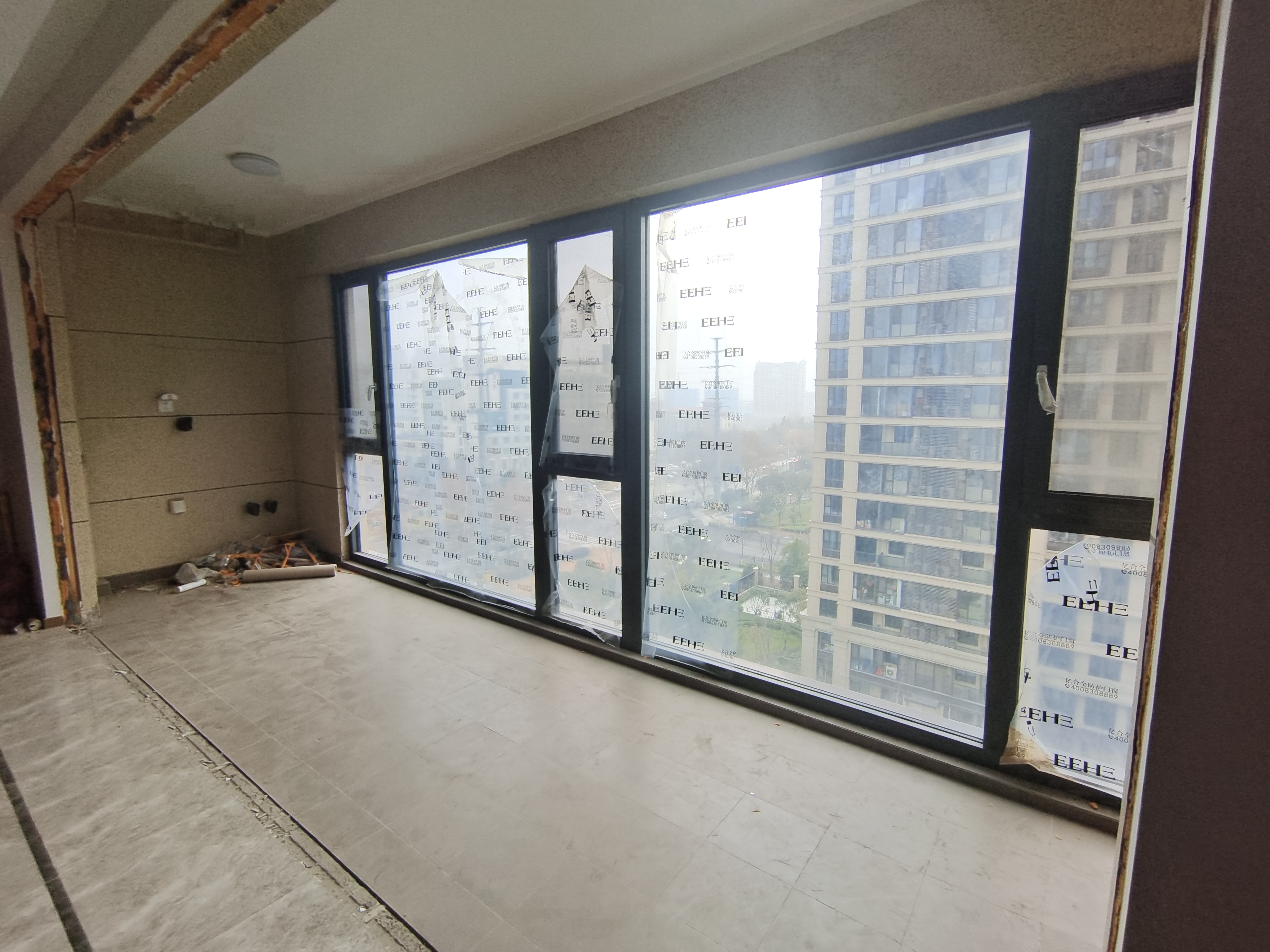 绿城蘭园 4室2厅2卫 143.00m²